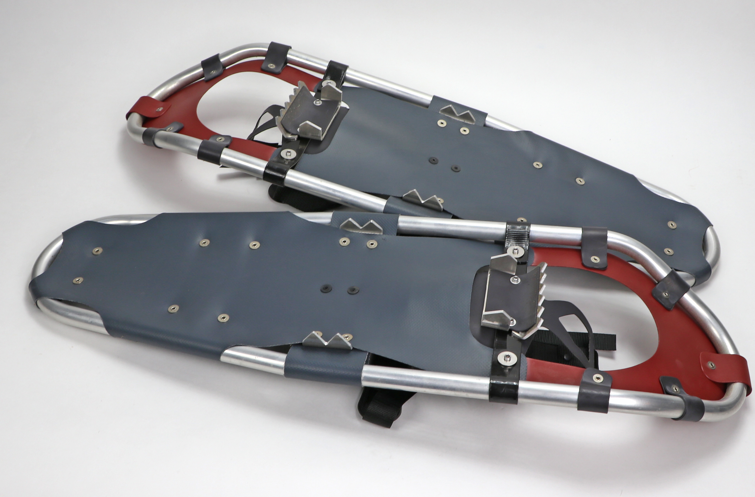 L.L.Bean Tubbs Snowshoes with Aluminum Trek Pole