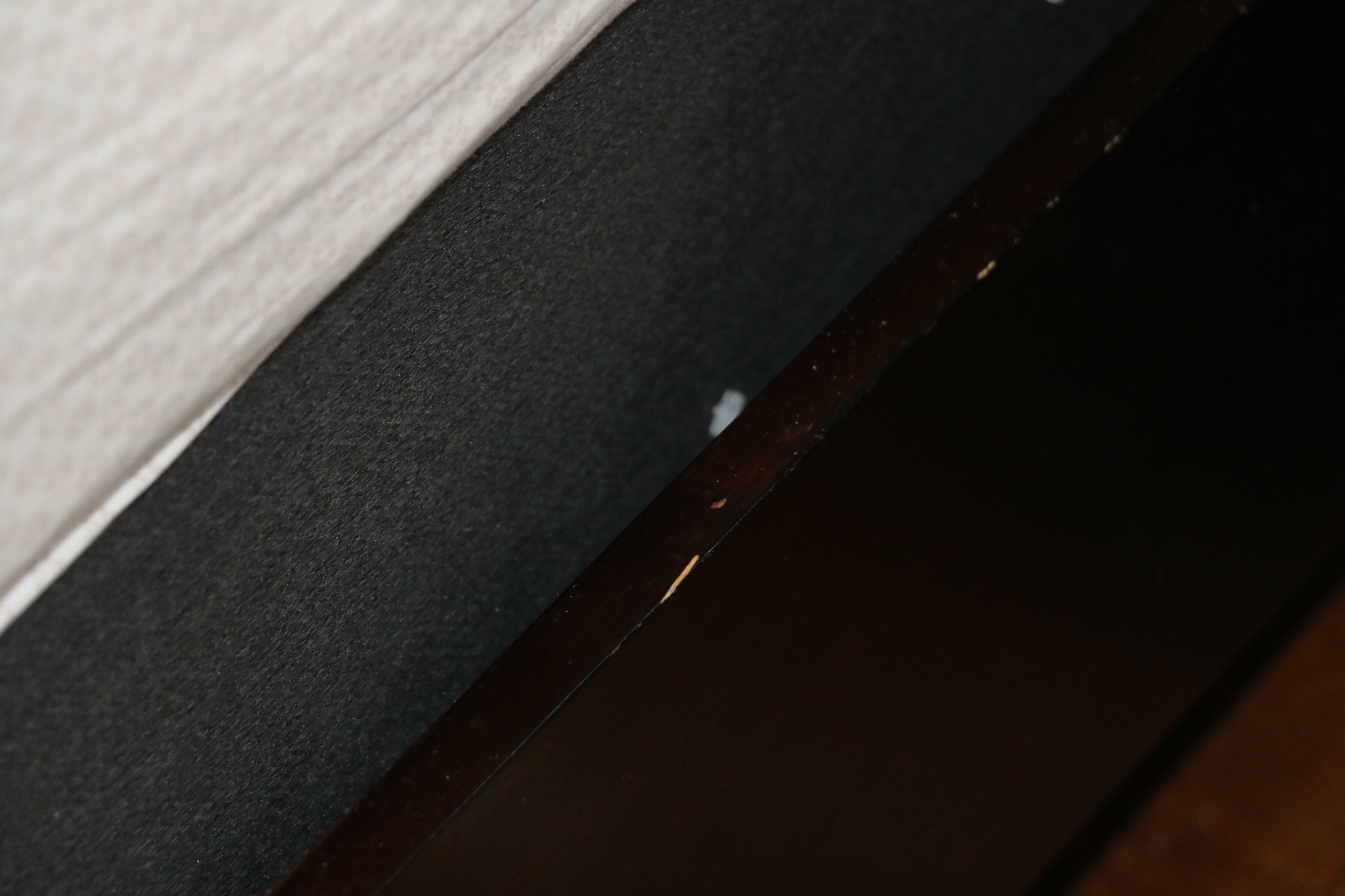 Contemporary Bedroom Set with King Size Sleigh Bed Frame, Dresser and Nightstand