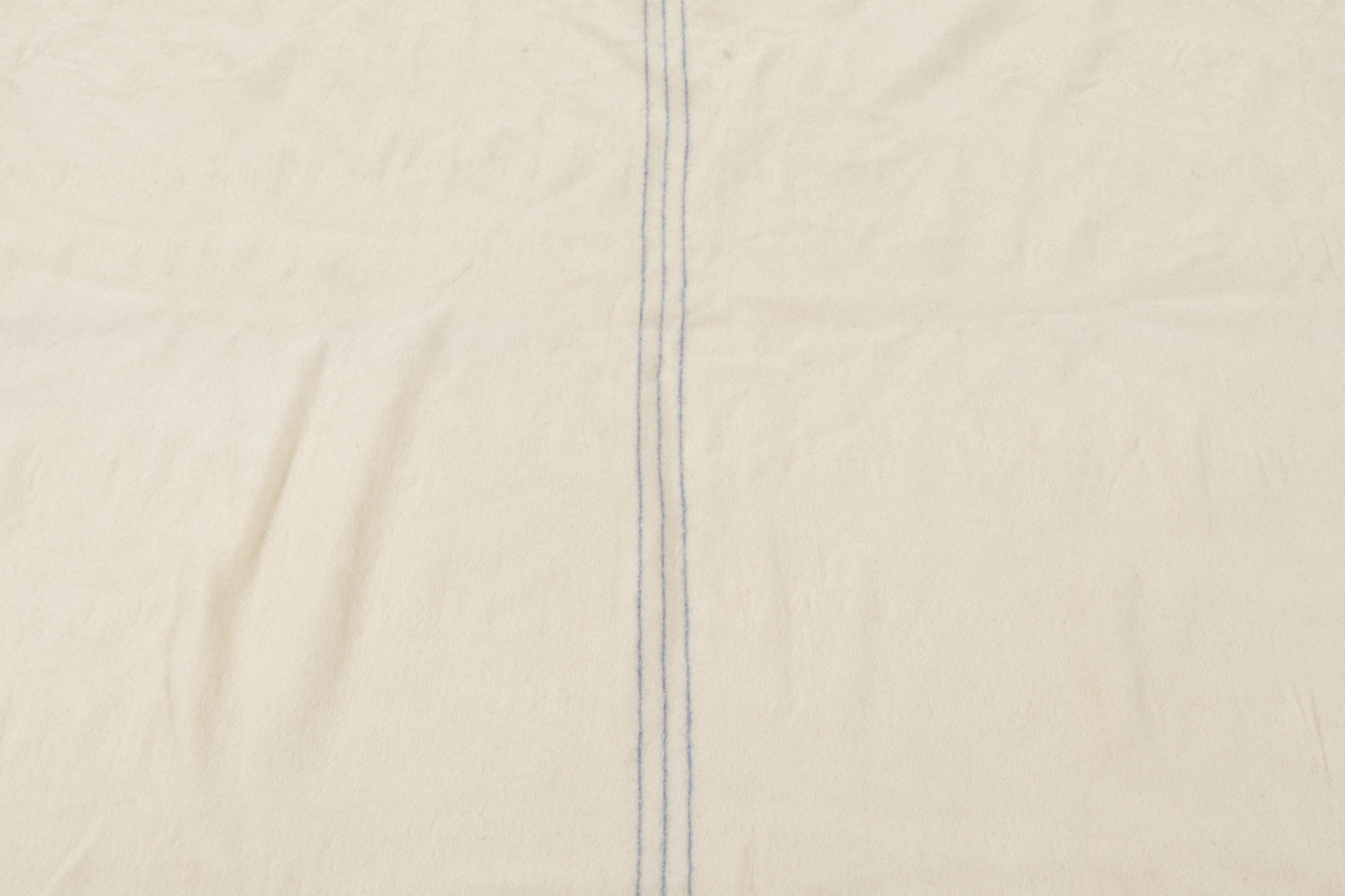 Pendelton Style Ivory Wool Blanket