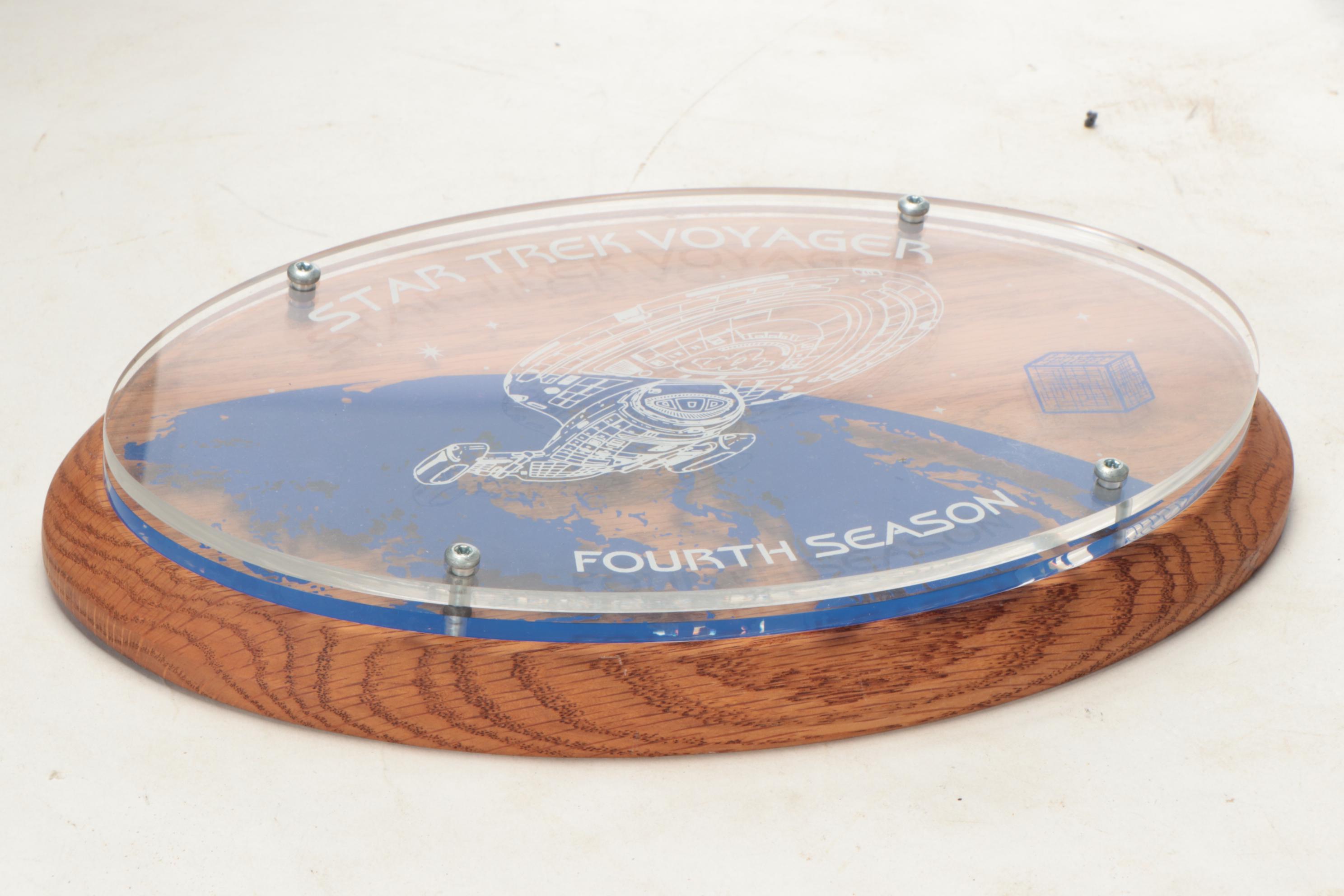 "Star Trek Voyager" Fourth Season Cast & Crew Commemorative Gift Plaque