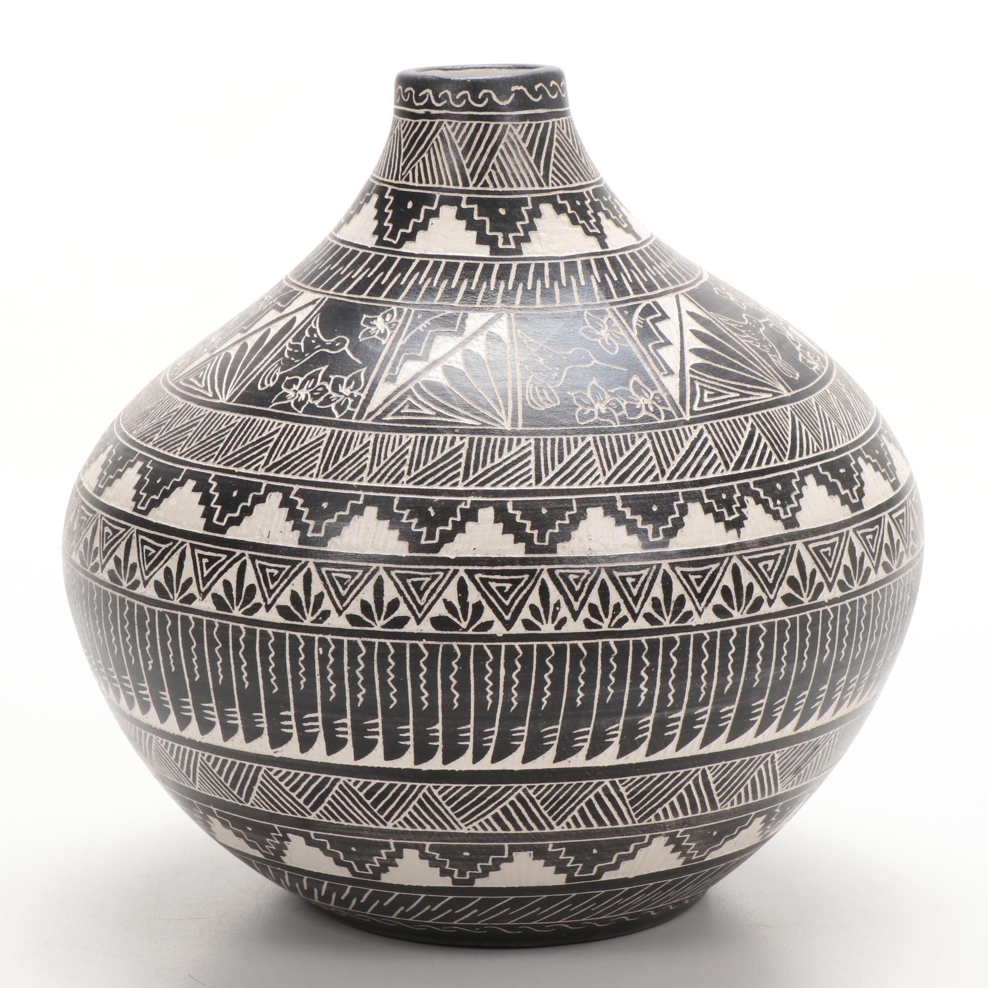 Harriet Yabeny Art Pottery Vase, 21st Century