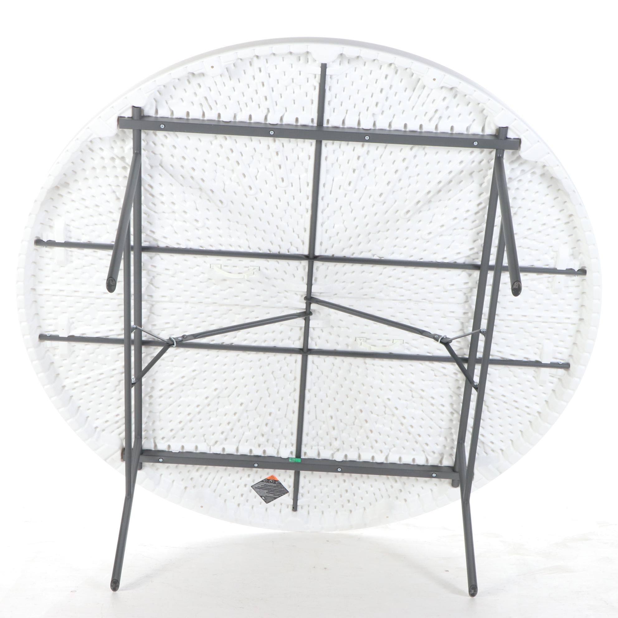 Lifetime 6' Round Polyethylene Folding Banquet Table