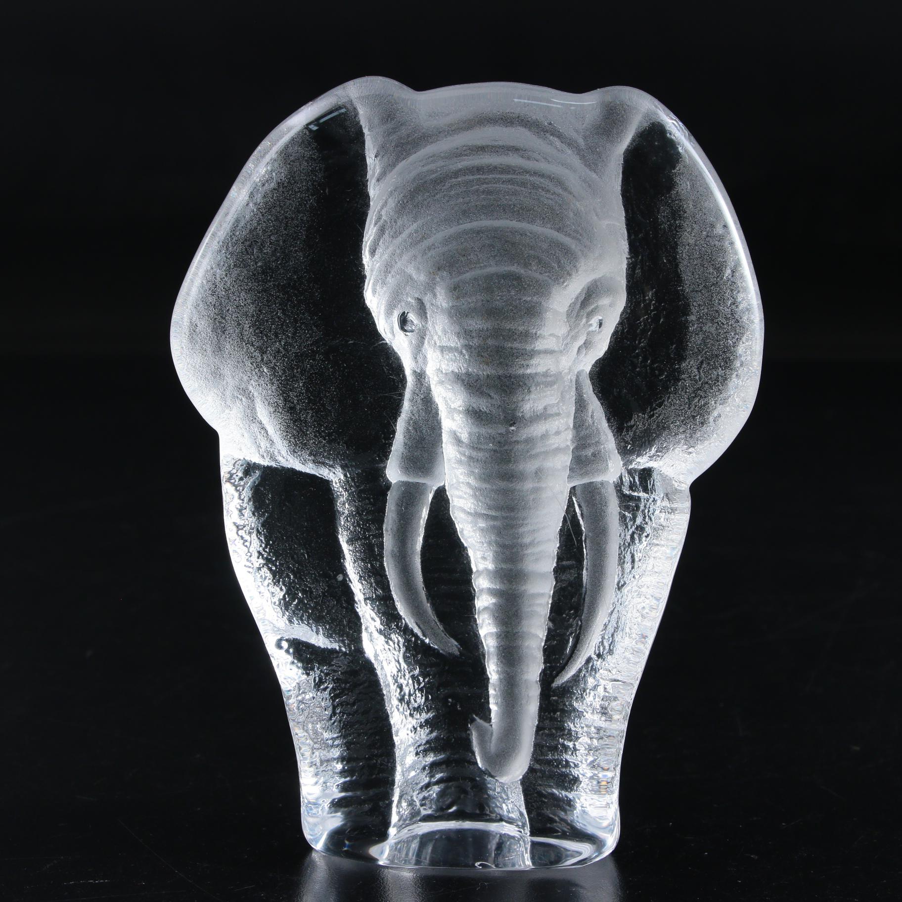 Mats Jonasson Frosted Crystal Elephant Figurine