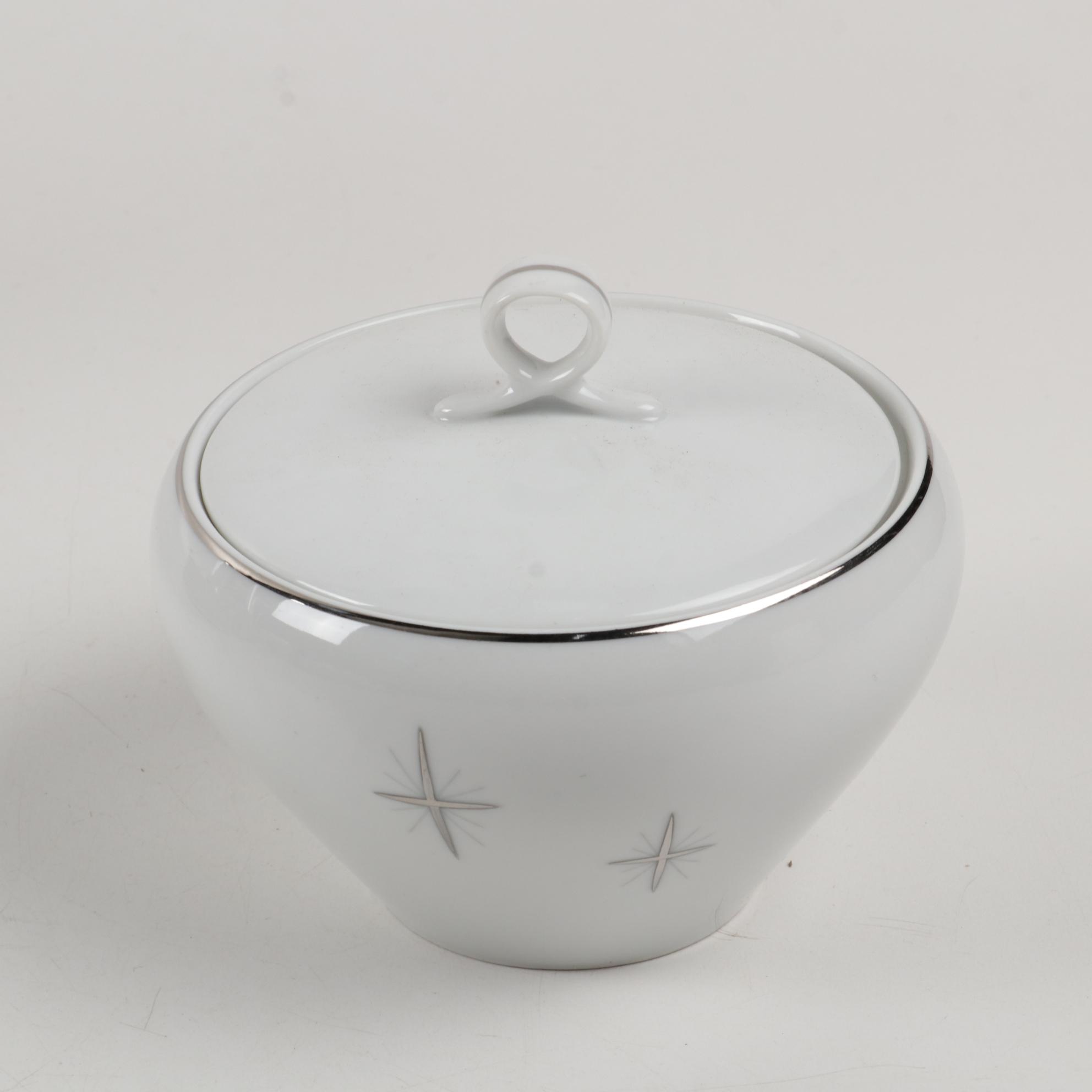 Fukagawa Arita "Cross Star"  Porcelain Dinnerware Set, Late 20th Century