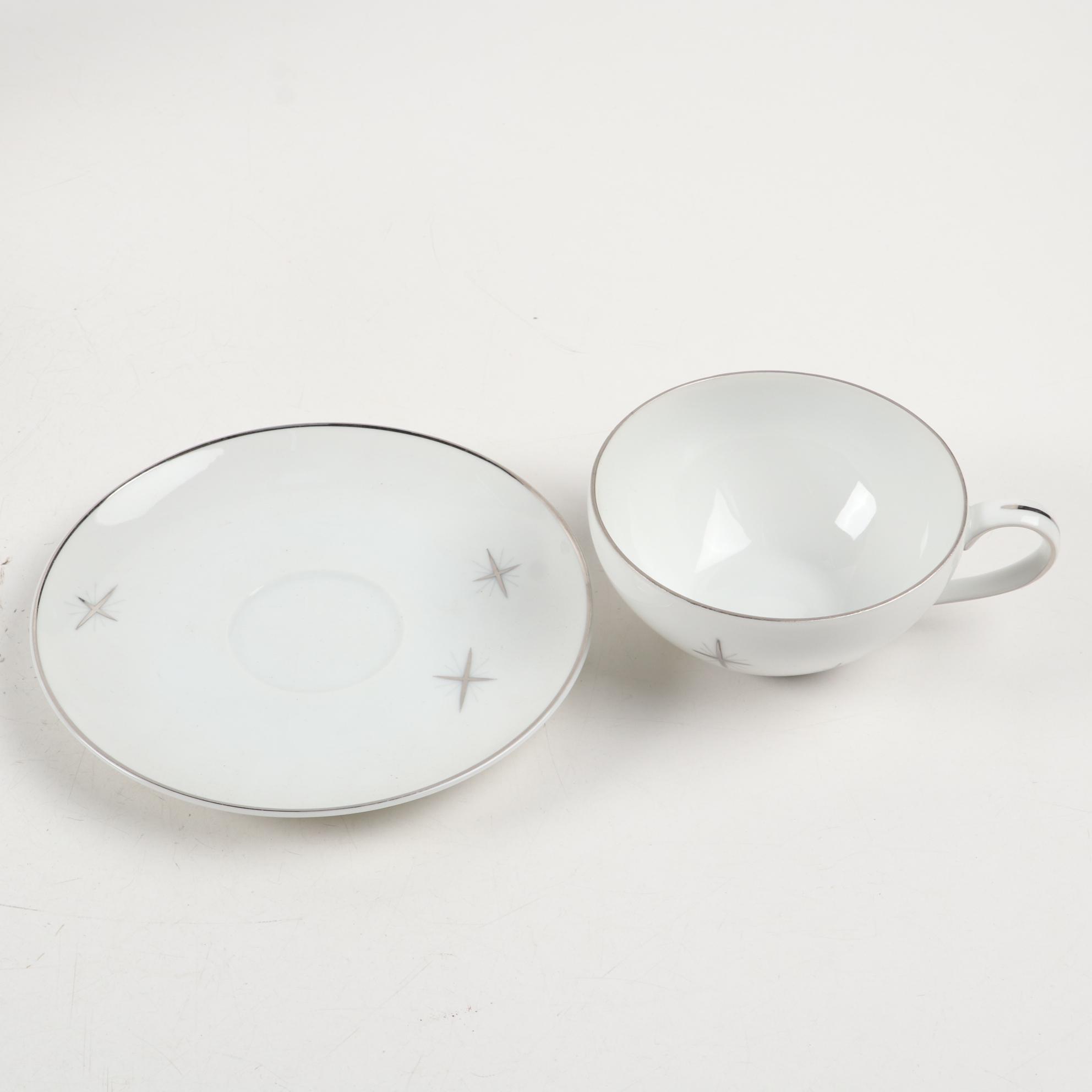 Fukagawa Arita "Cross Star"  Porcelain Dinnerware Set, Late 20th Century