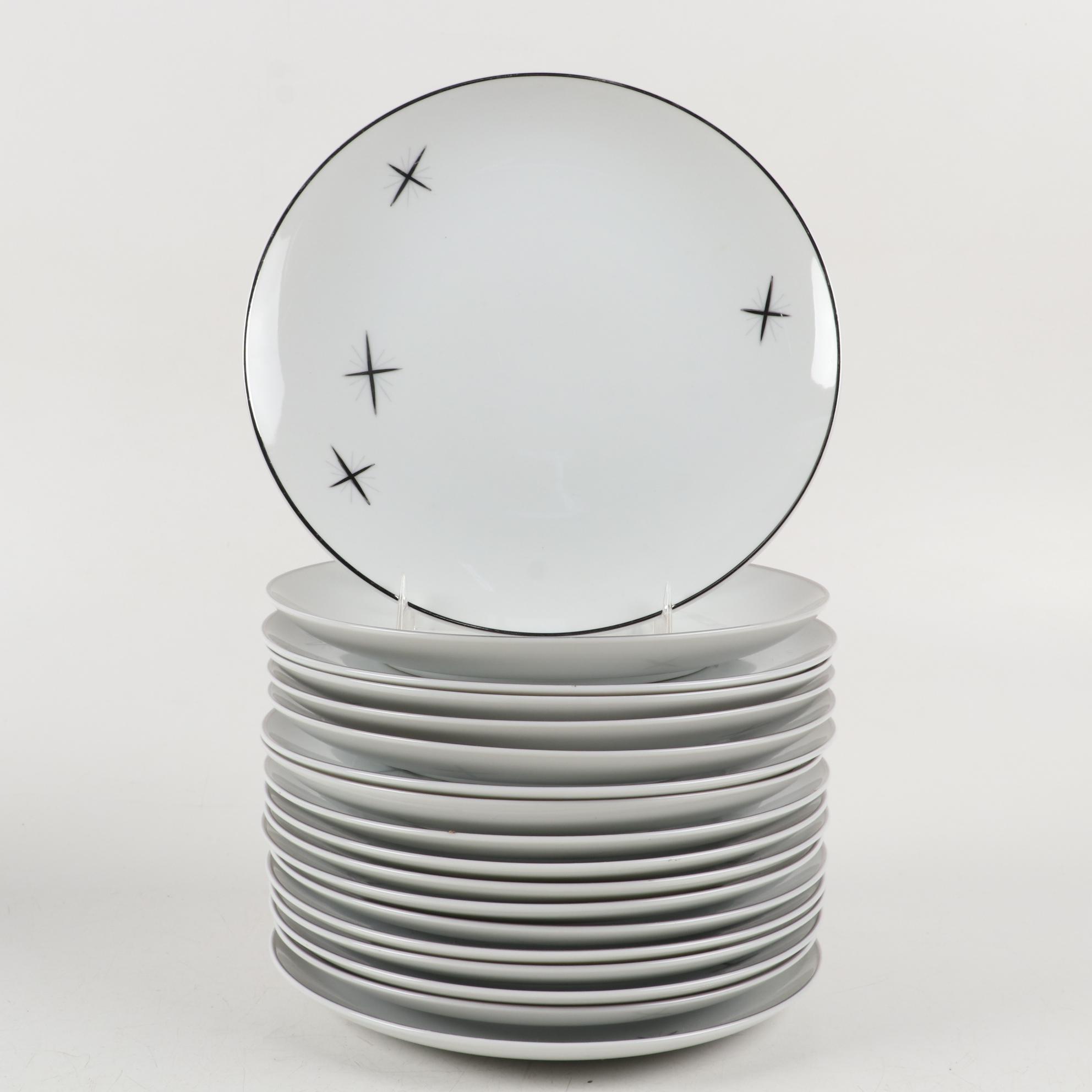 Fukagawa Arita "Cross Star"  Porcelain Dinnerware Set, Late 20th Century
