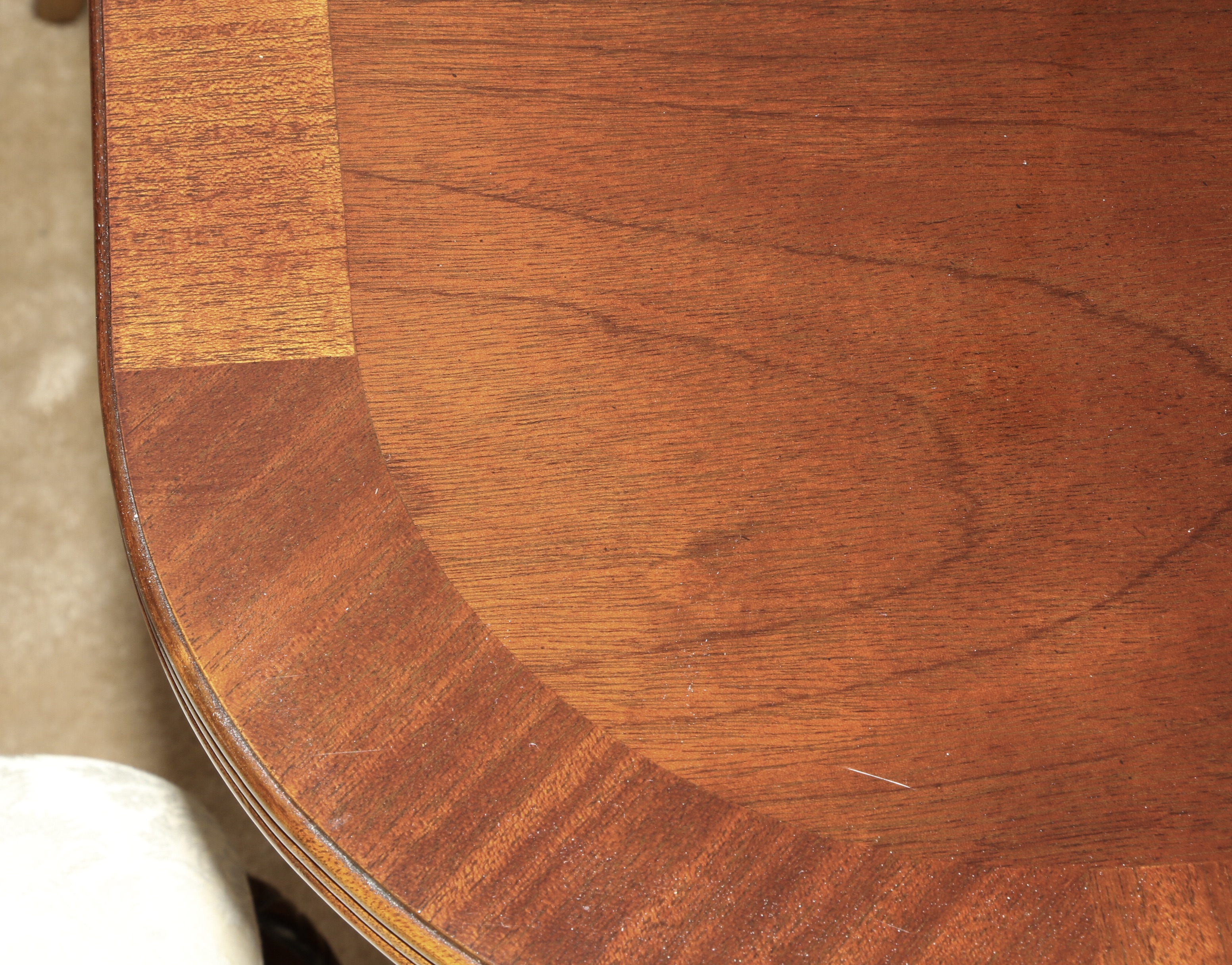 Thomasville Double Pedestal Dining Table and Queen Anne Style Chairs