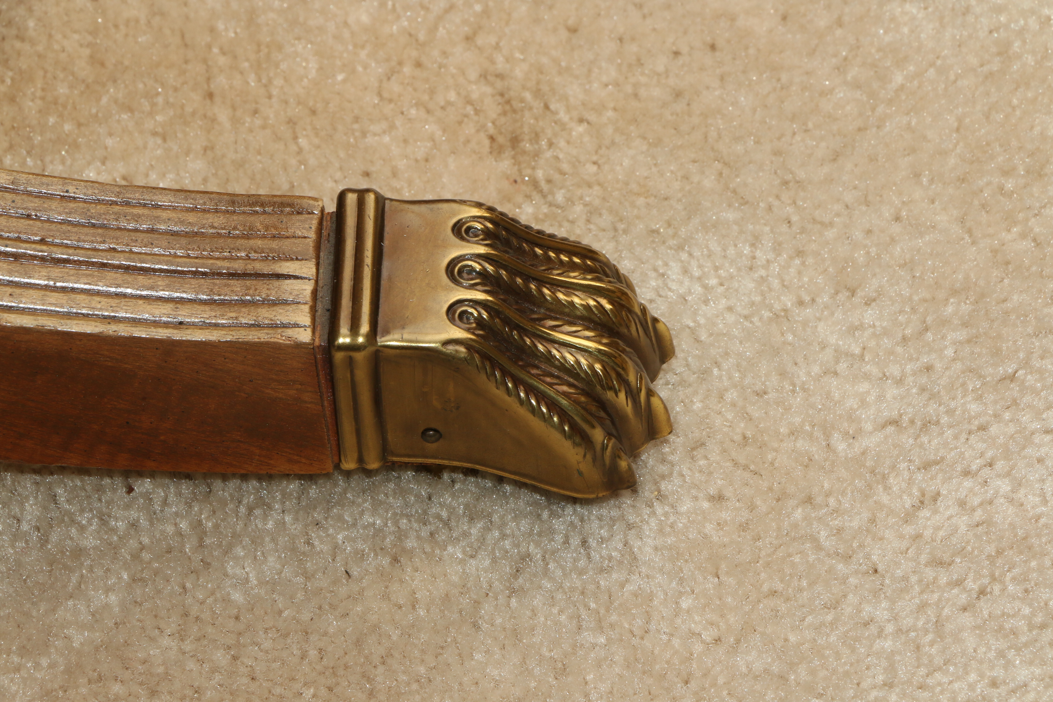 Thomasville Double Pedestal Dining Table and Queen Anne Style Chairs