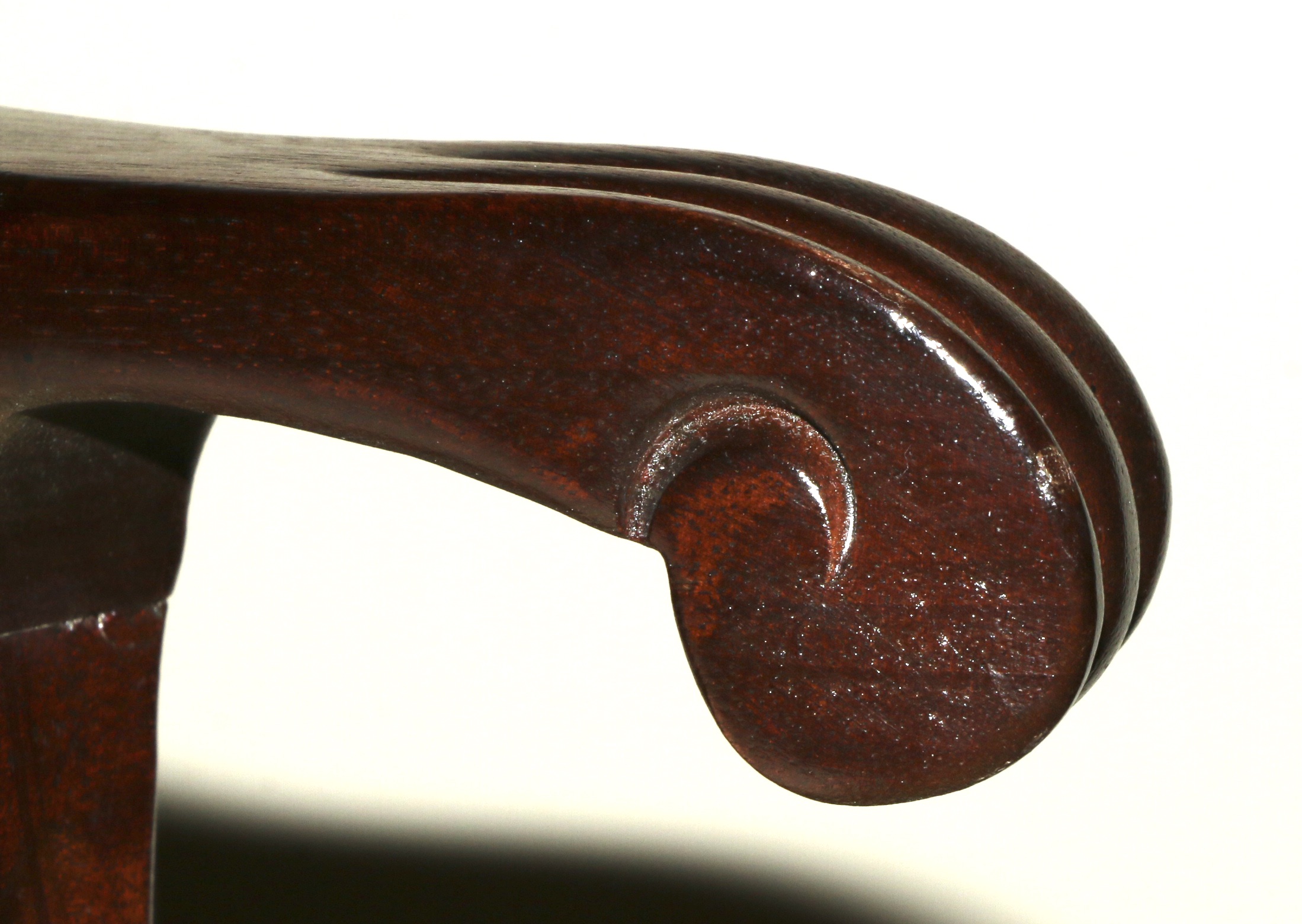 Thomasville Double Pedestal Dining Table and Queen Anne Style Chairs