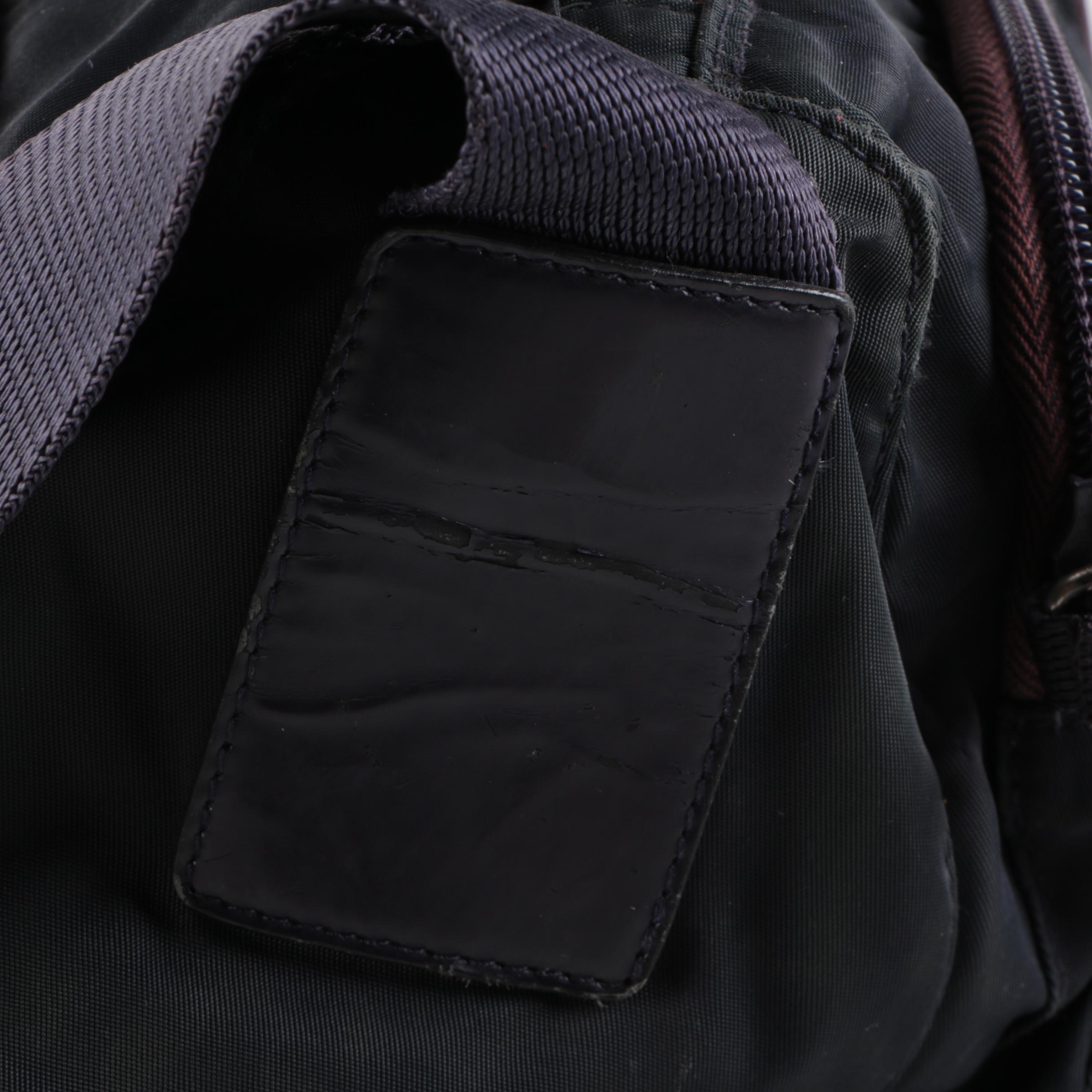 Prada Navy Blue Tessuto Messenger Bag in Nylon and Leather