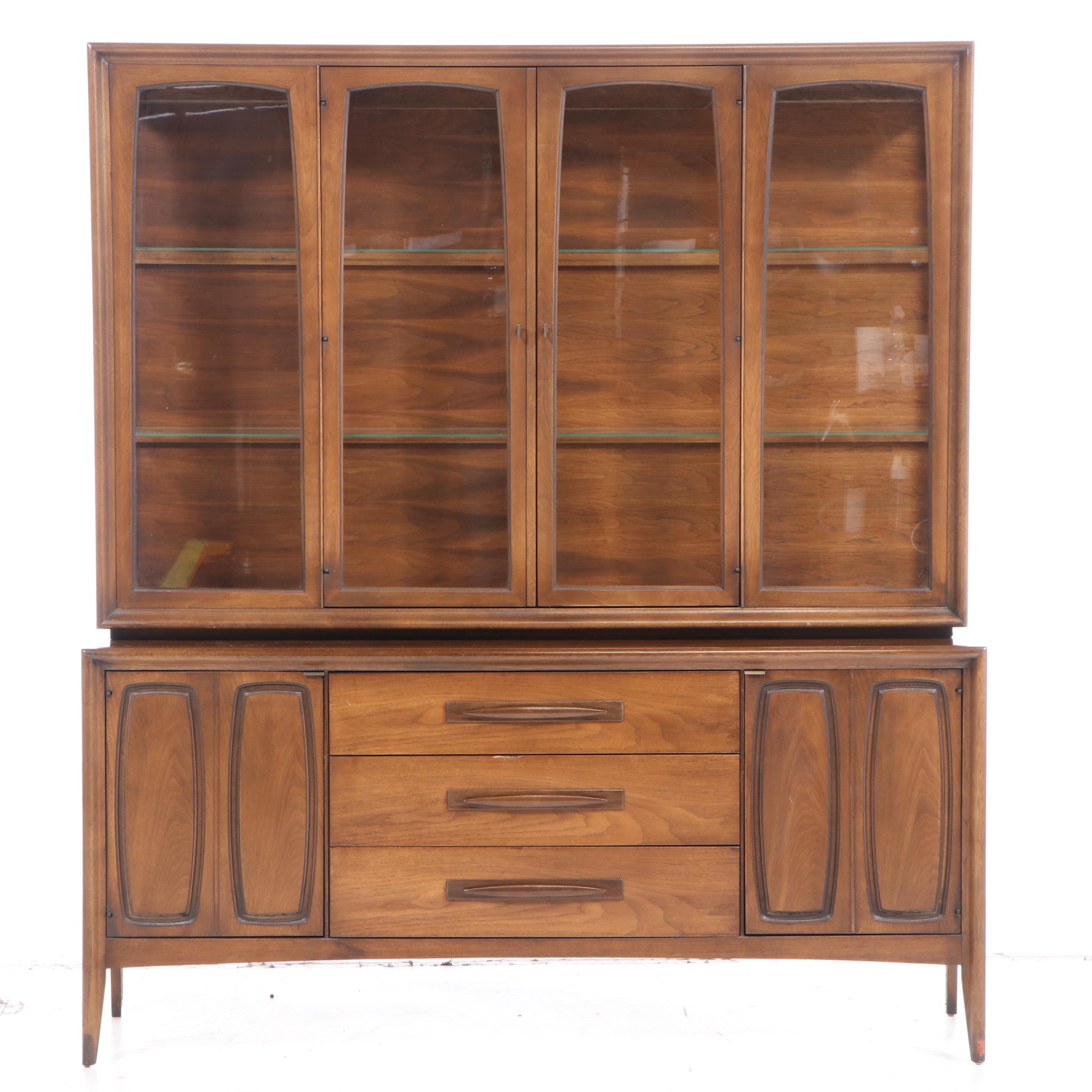 Broyhill Premier "Emphasis" Mid Century Modern Illuminated Walnut China Cabinet