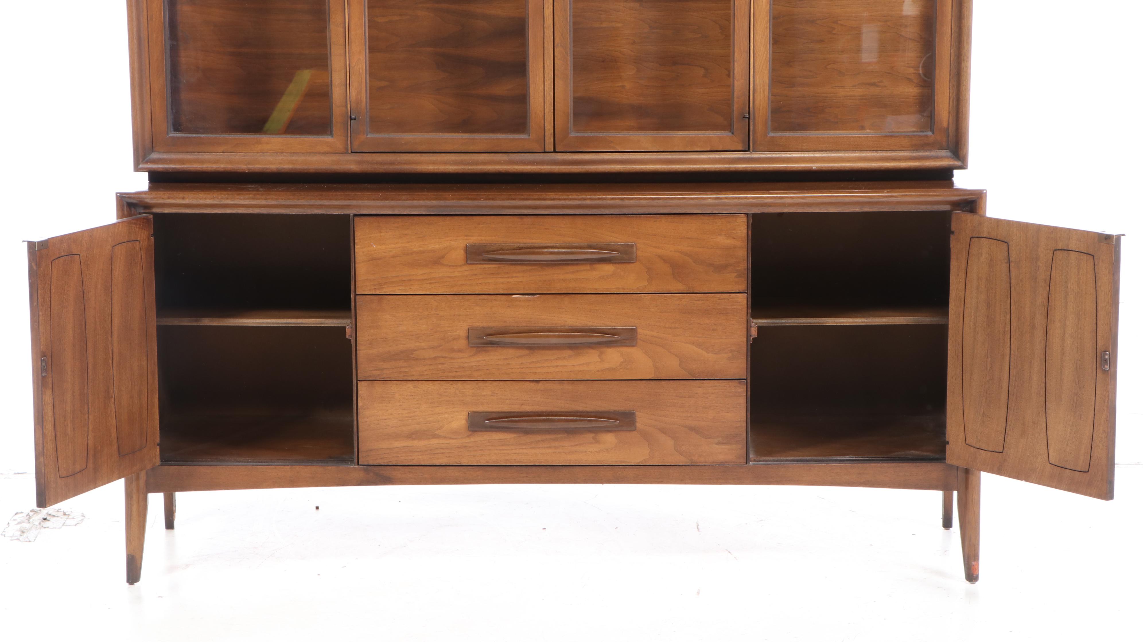 Broyhill Premier "Emphasis" Mid Century Modern Illuminated Walnut China Cabinet