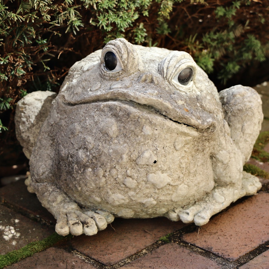 Outdoor Resin Garden Toad Figurine