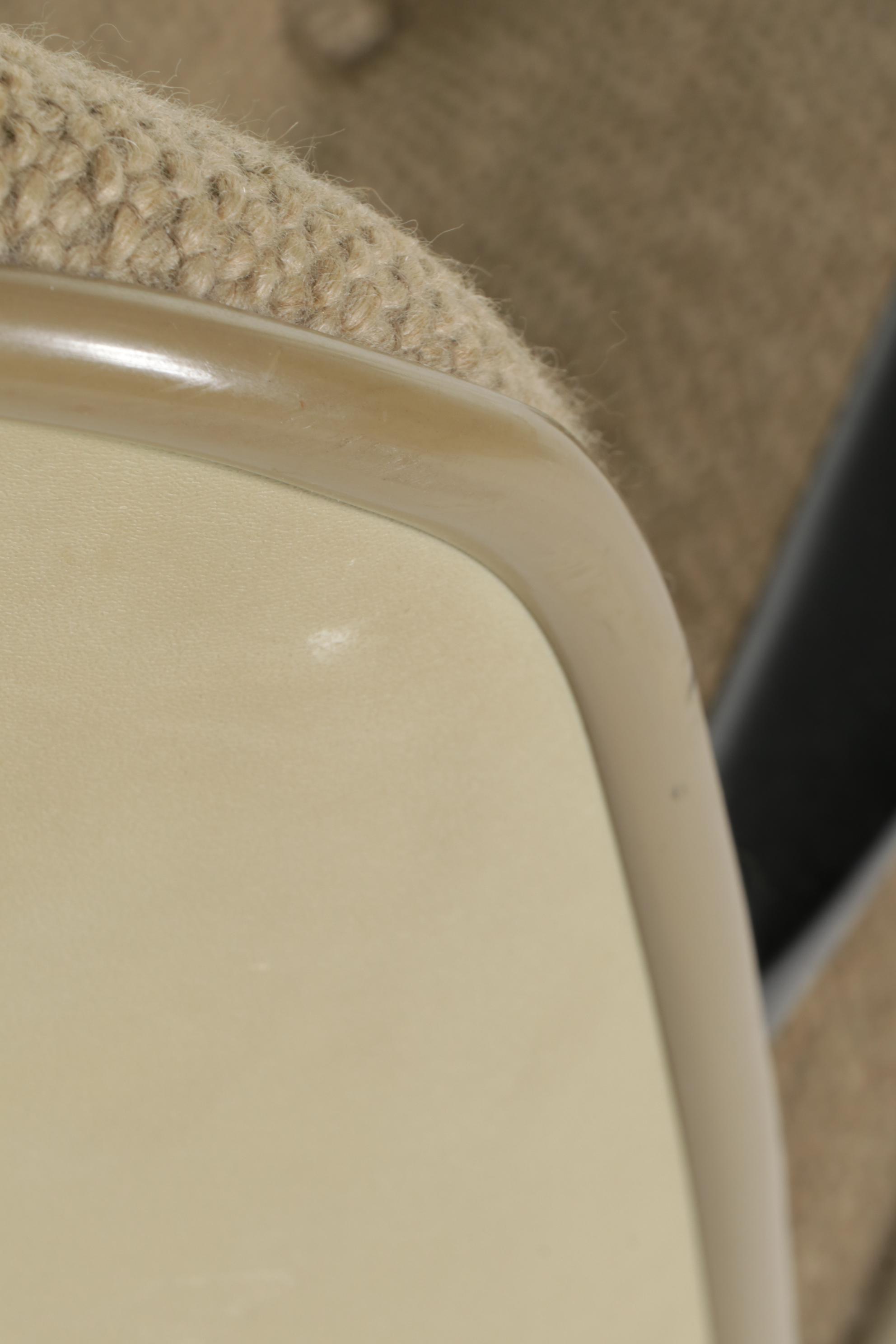 Steelcase Model 451 Fiberglass Shell Swivel Chair, Late 20th Century