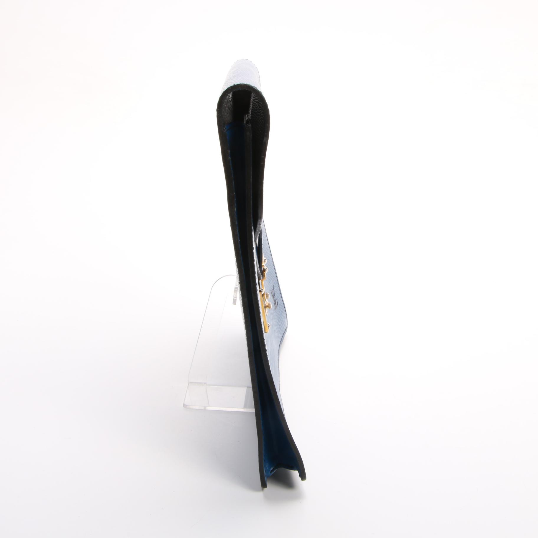 Louis Vuitton Porte Document Senateur in Toledo Blue Epi Leather