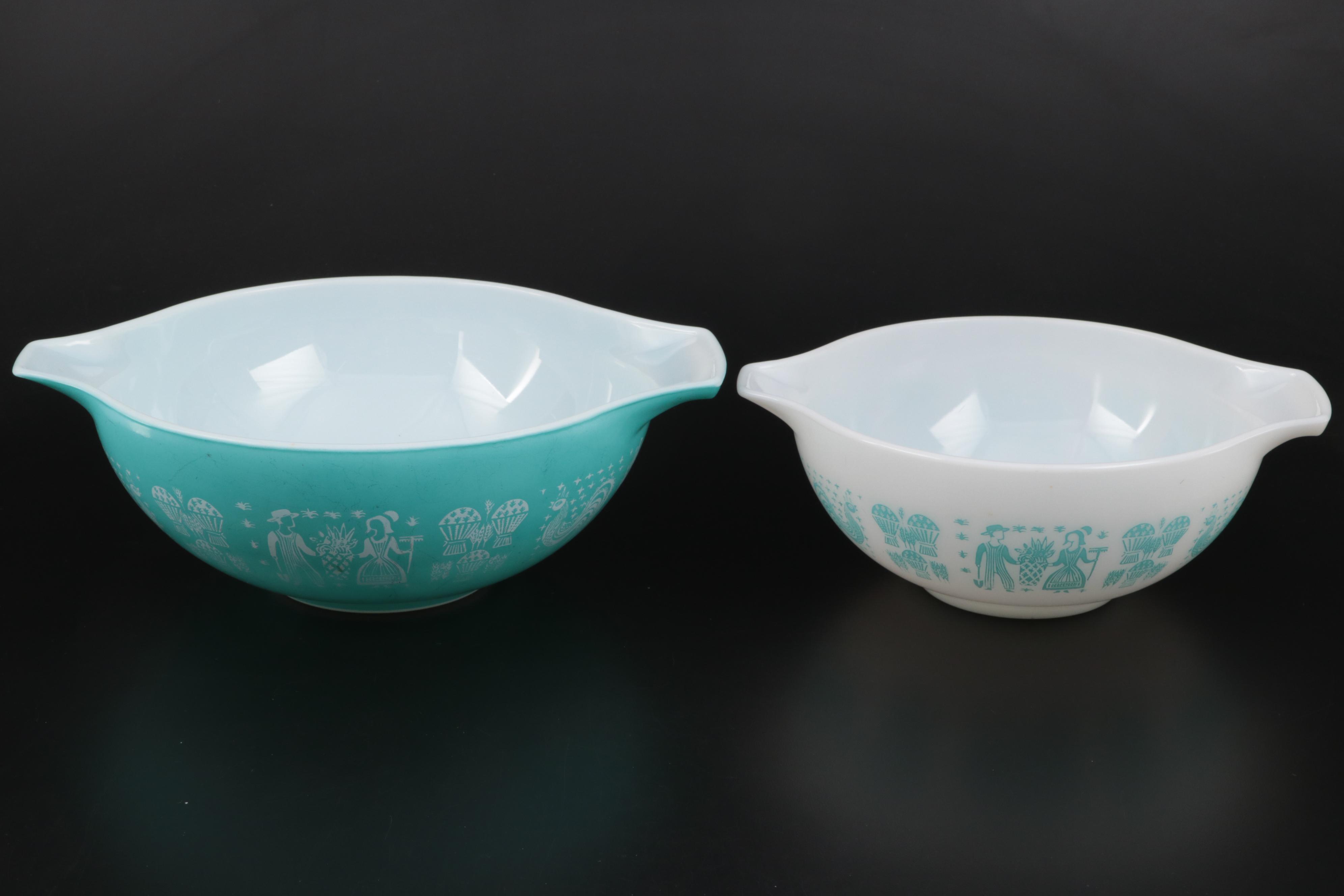 Pyrex "Butterprint" Cinderella Bowls with "Snowflake" Casserole Dish