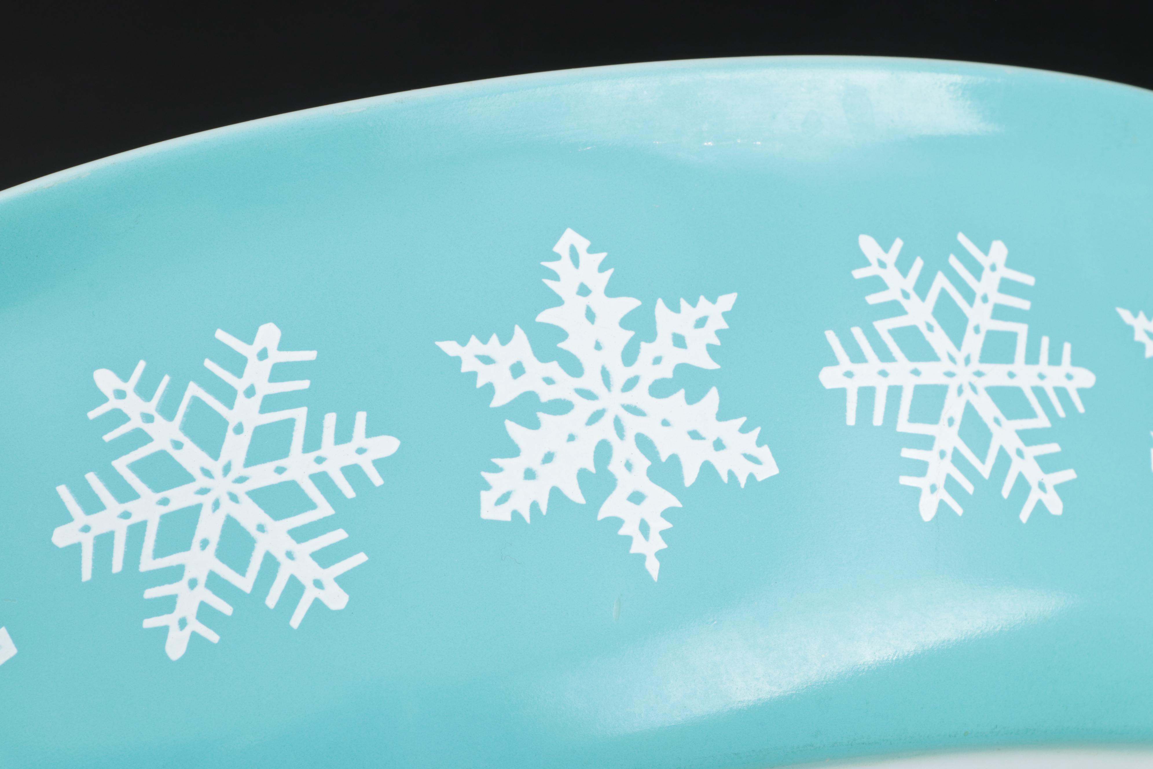 Pyrex "Butterprint" Cinderella Bowls with "Snowflake" Casserole Dish