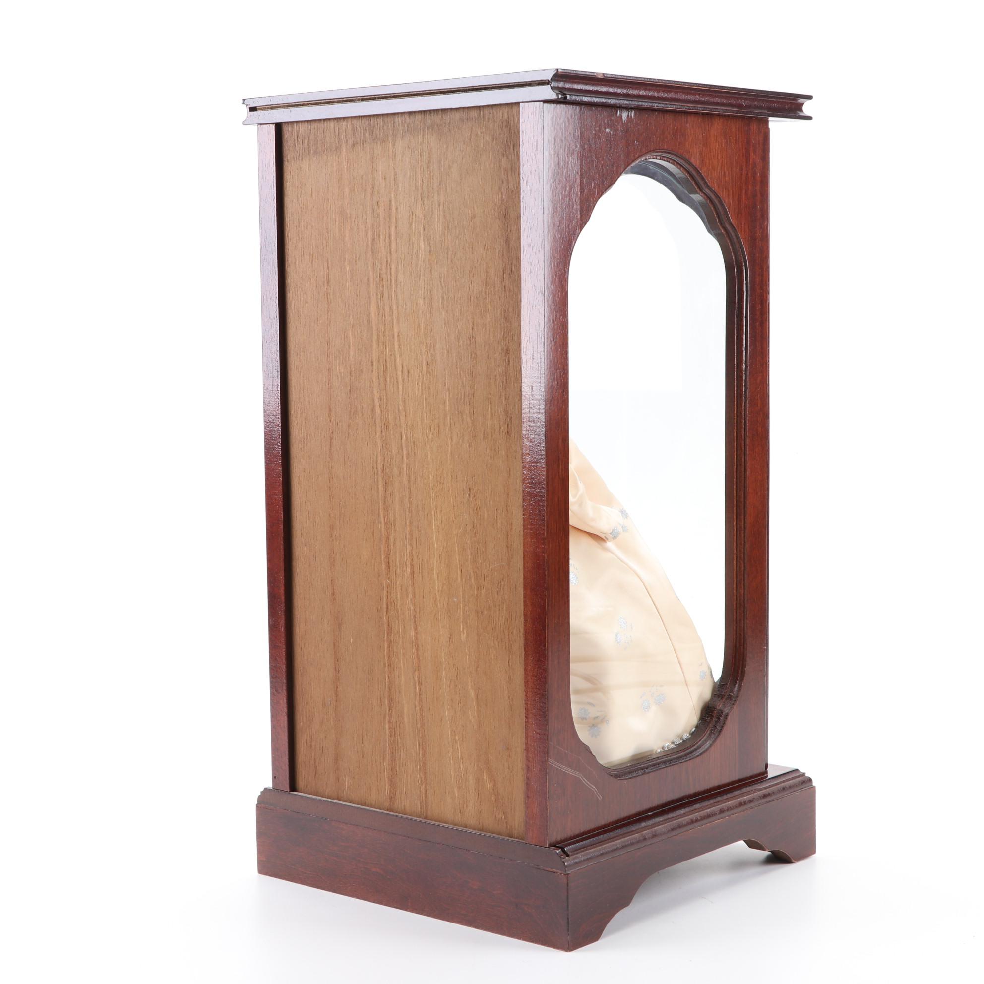 Madame Alexander First Lady Collection "Dolley Madison" Doll in Display Case