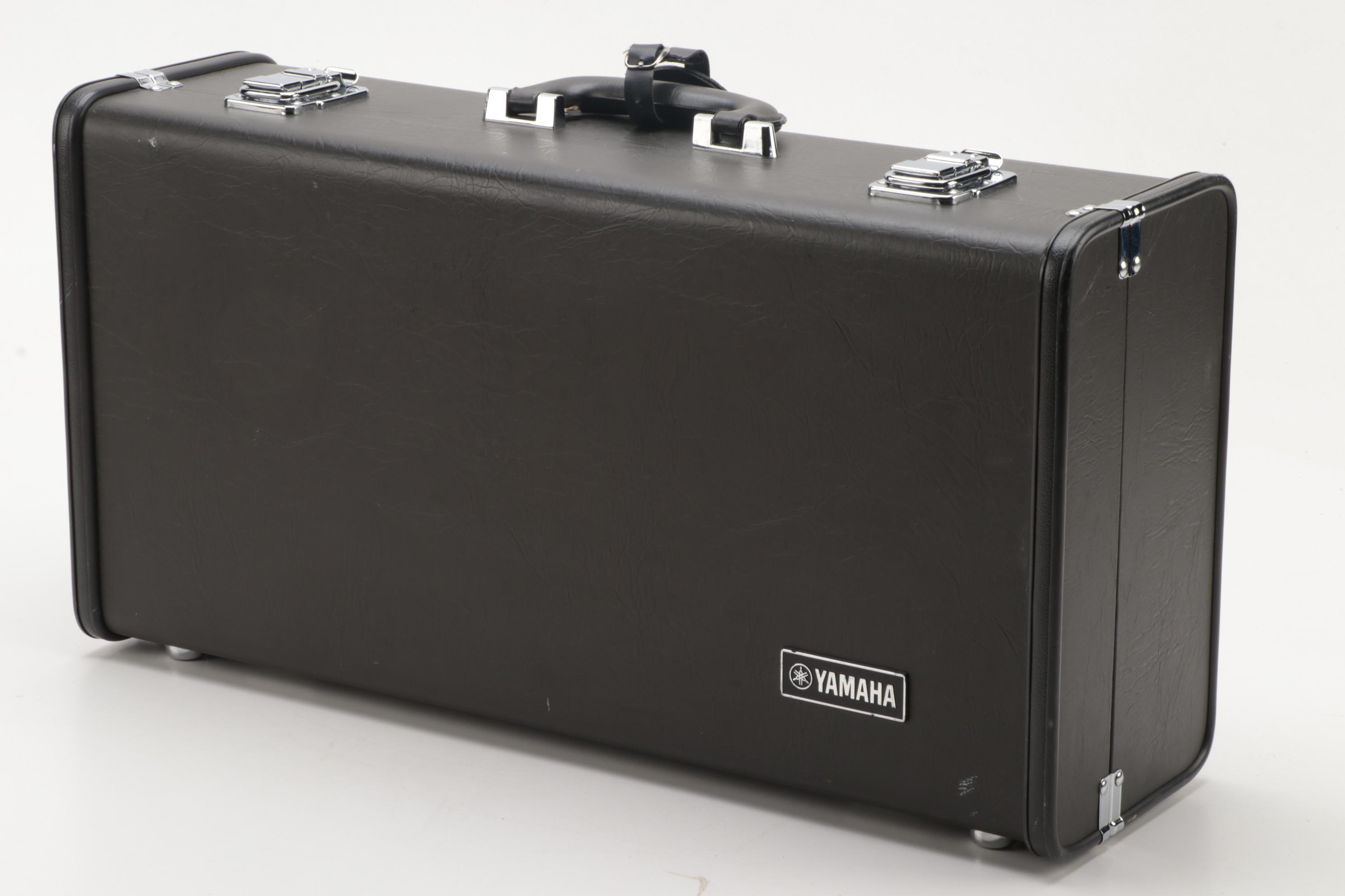 Yamaha YTR-2335 Bb Trumpet with Mouthpieces and Case