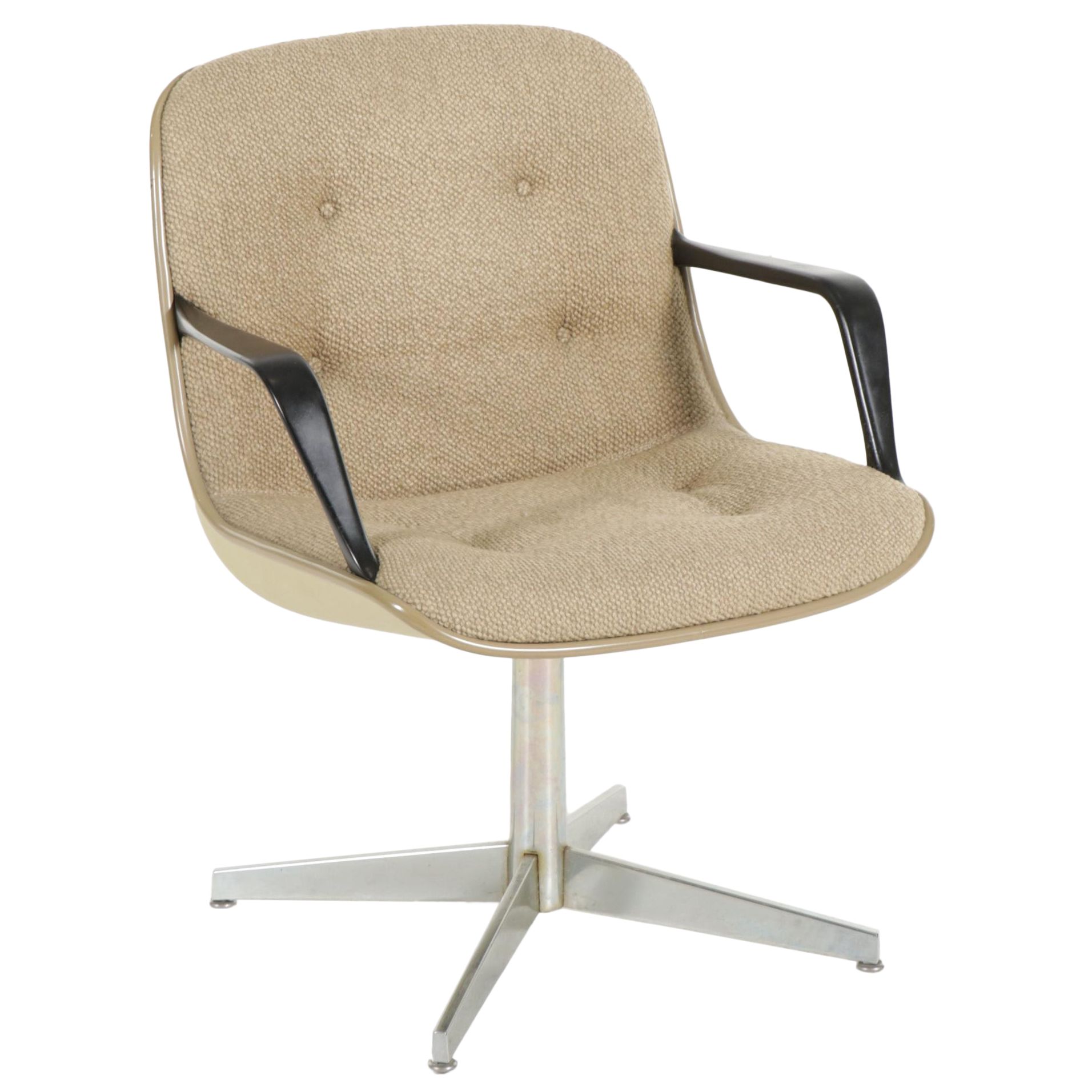 Steelcase Model 451 Fiberglass Shell Swivel Chair, Late 20th Century