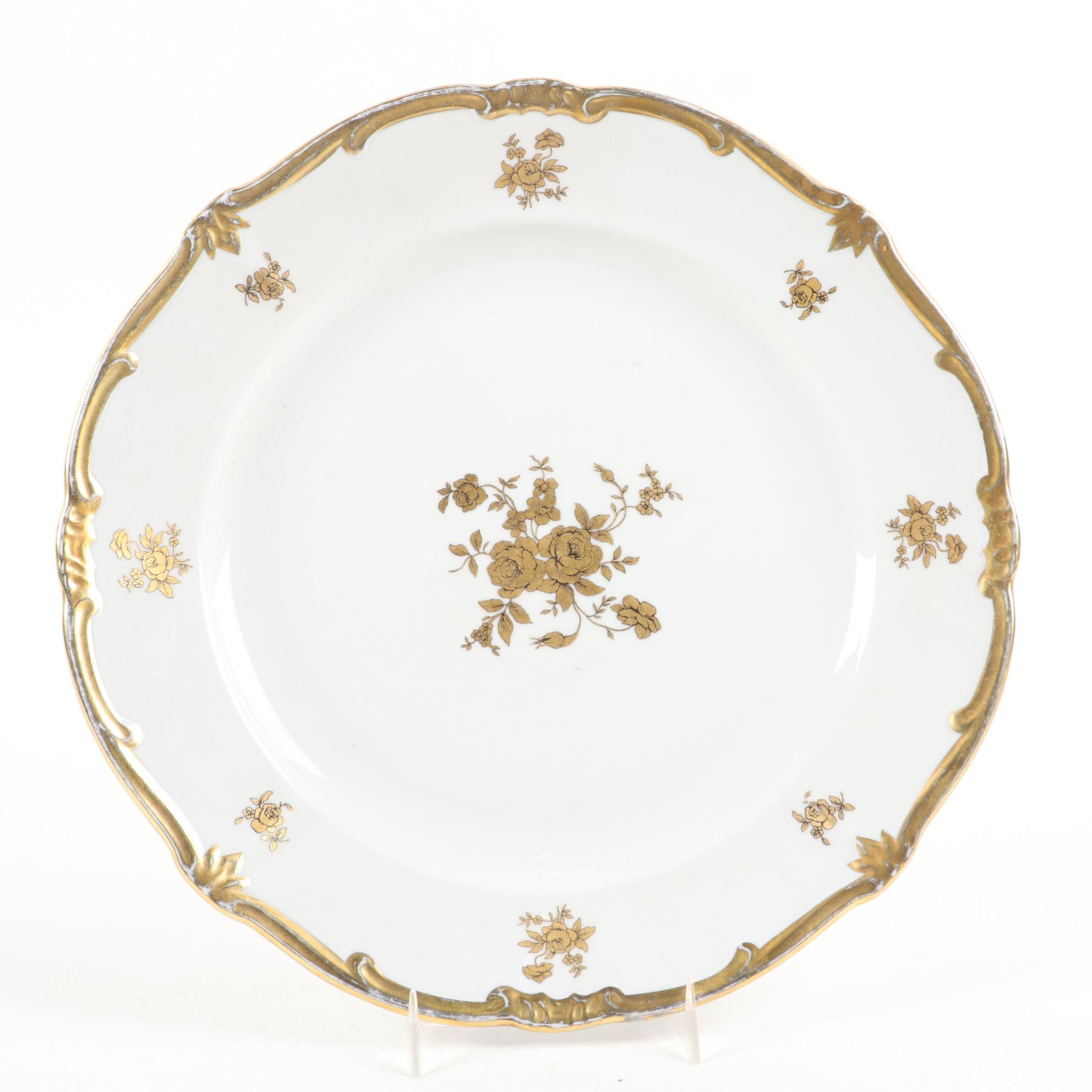 Weimar "Katharina" Porcelain Serveware and Porcelain Rose Table Décor