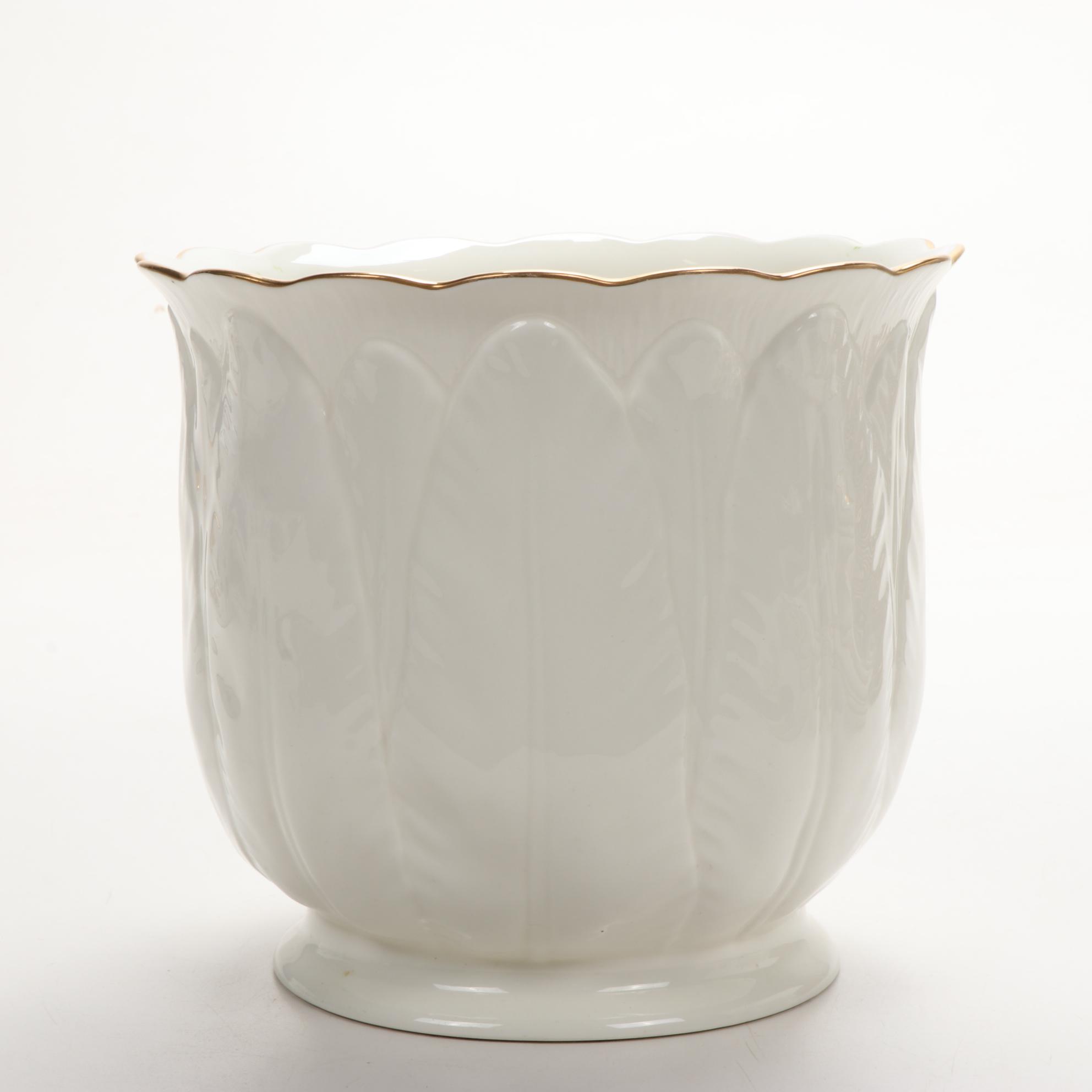 Royal Worcester "Evesham", "Fern Leaf", and Gold Encrusted Dinnerware