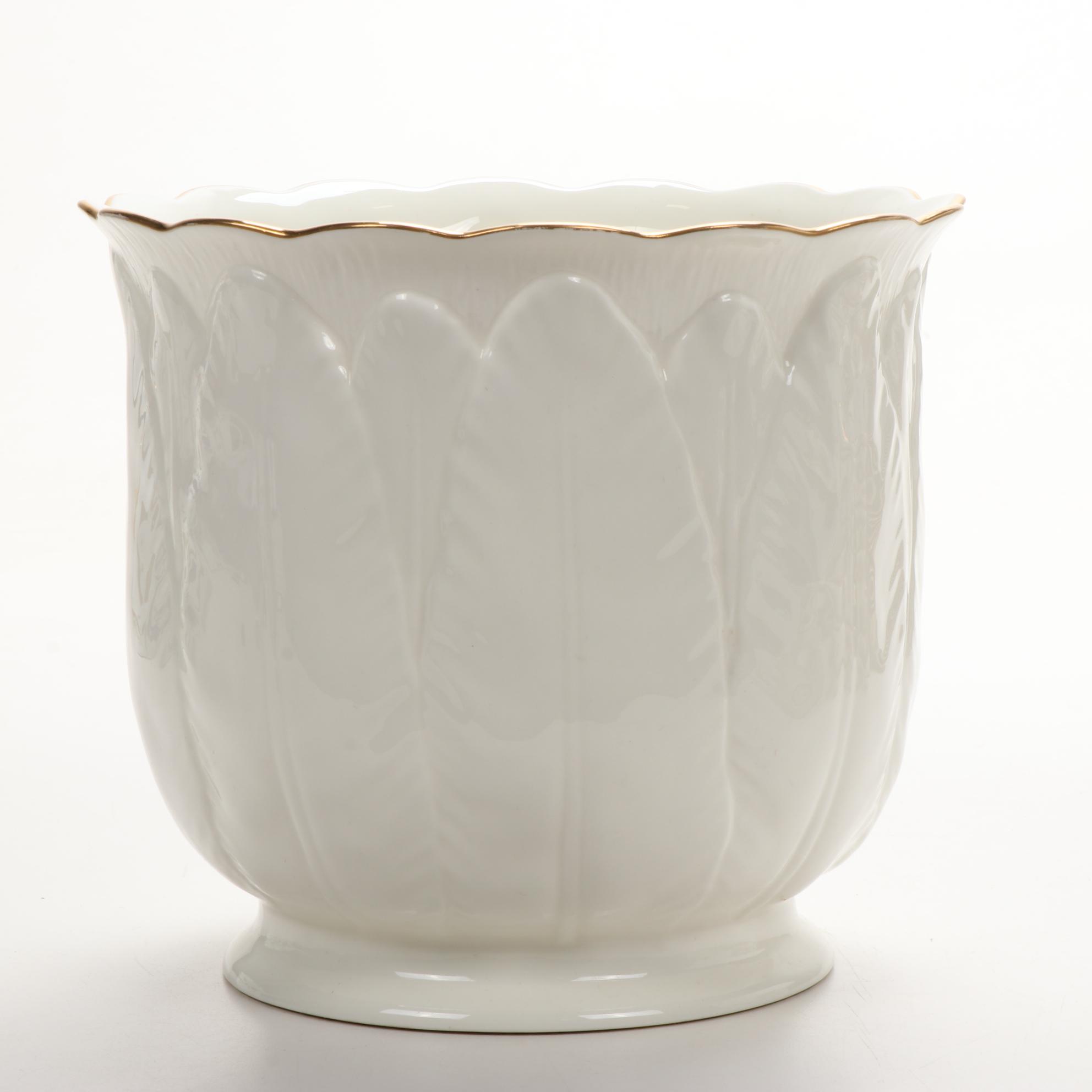 Royal Worcester "Evesham", "Fern Leaf", and Gold Encrusted Dinnerware