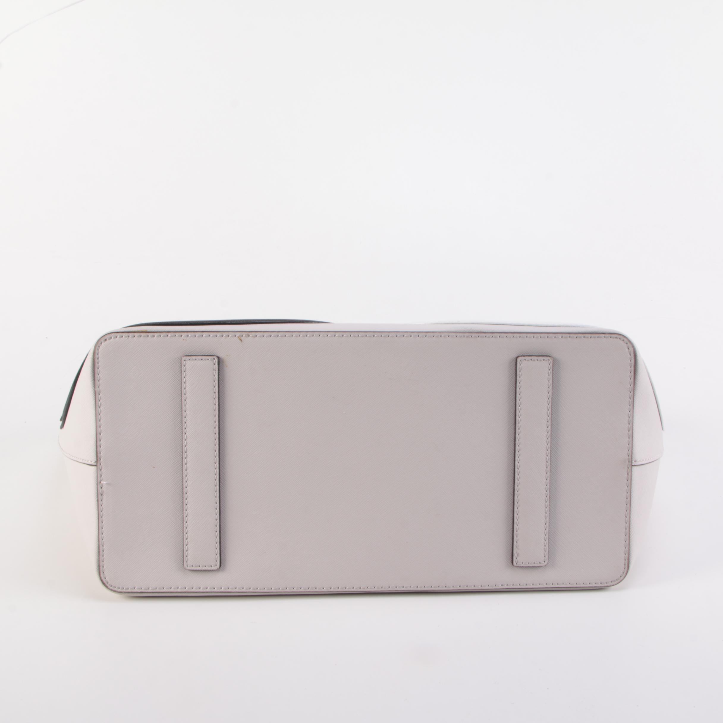 Kate Spade Jules on Pointe Swan Tote with Pom-Pom Portable Tech Charger