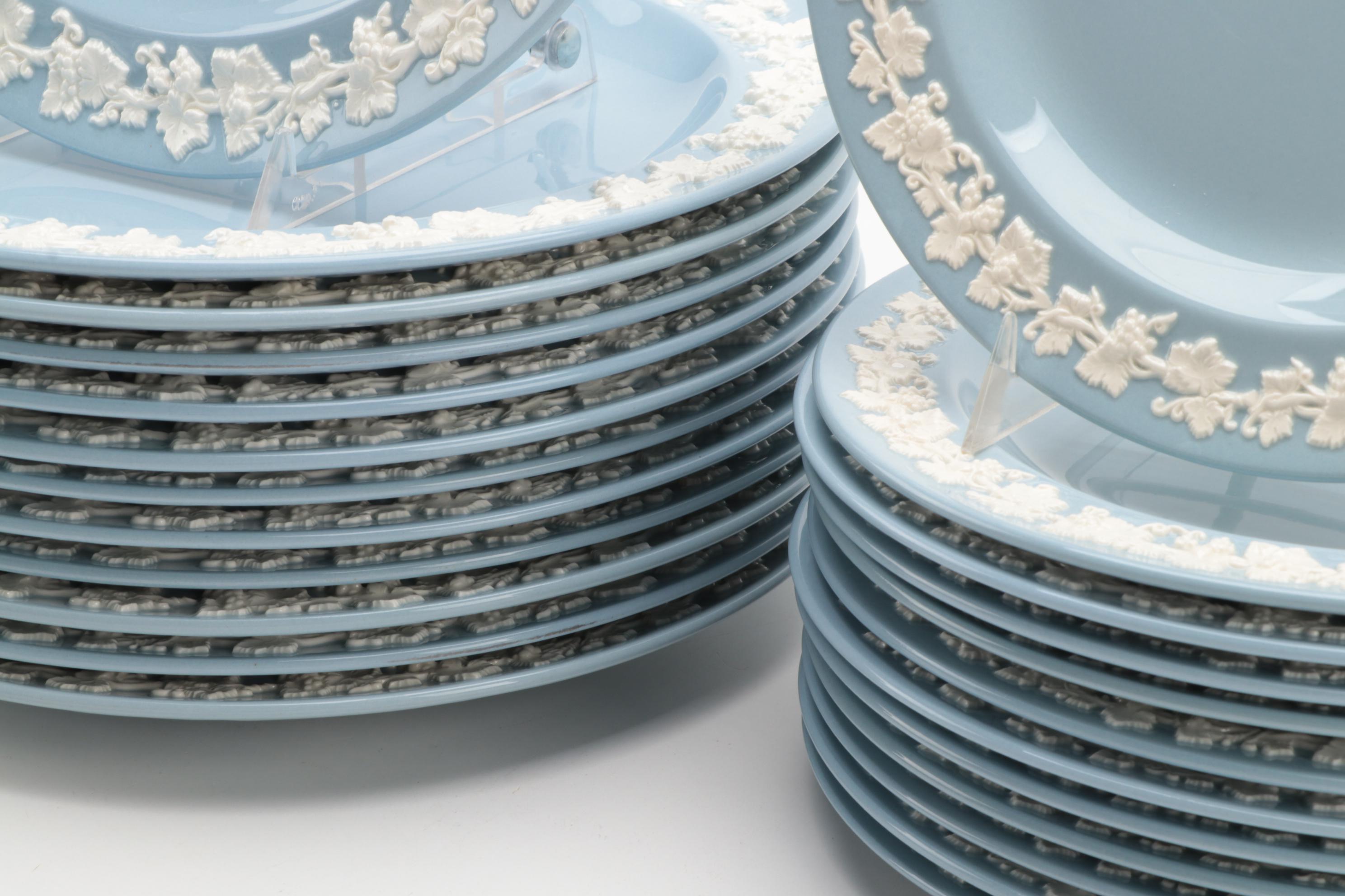 Wedgwood Etruria and Baralston Cream on Lavender Queensware Dinnerware