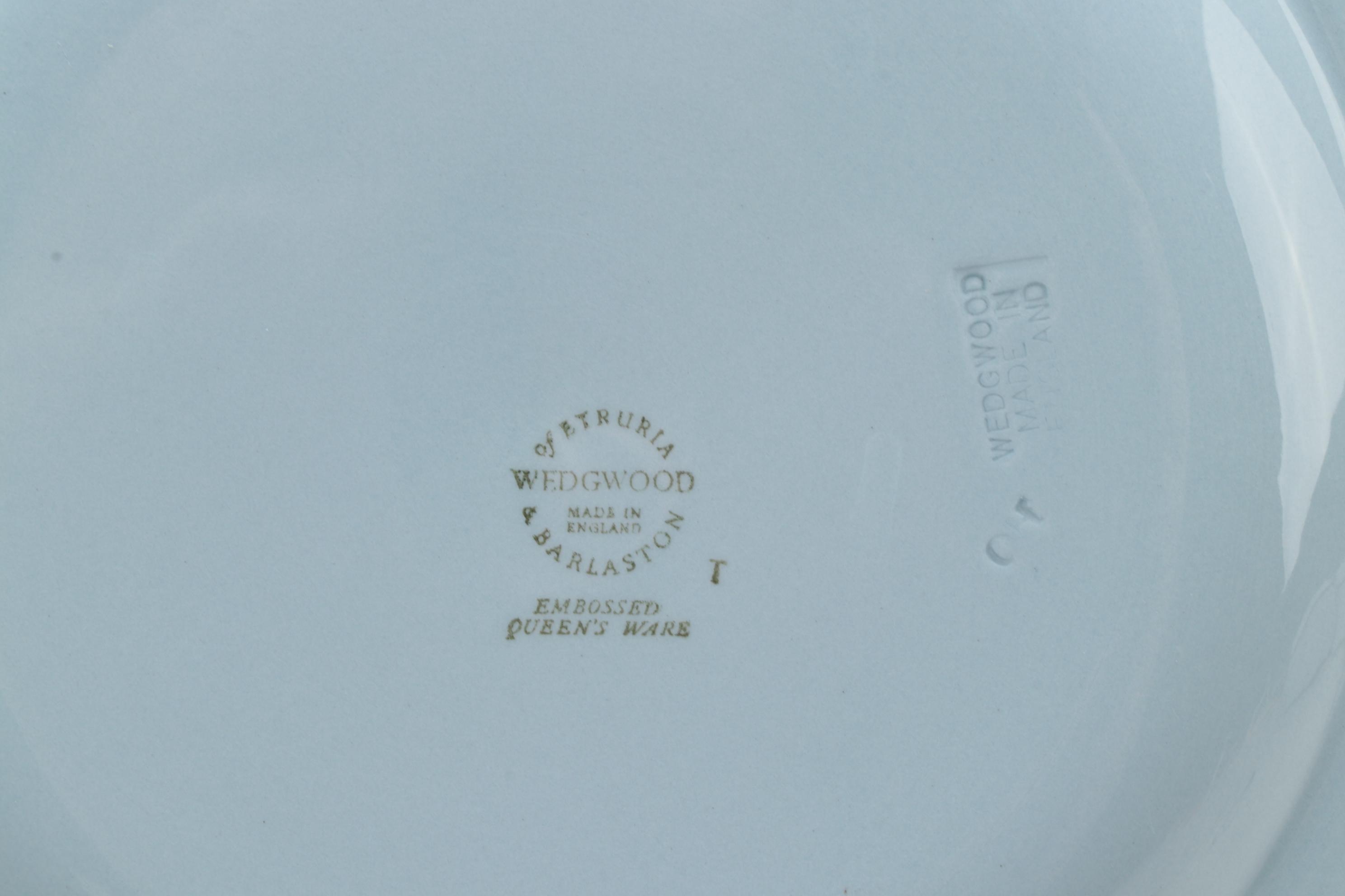 Wedgwood Etruria and Baralston Cream on Lavender Queensware Dinnerware