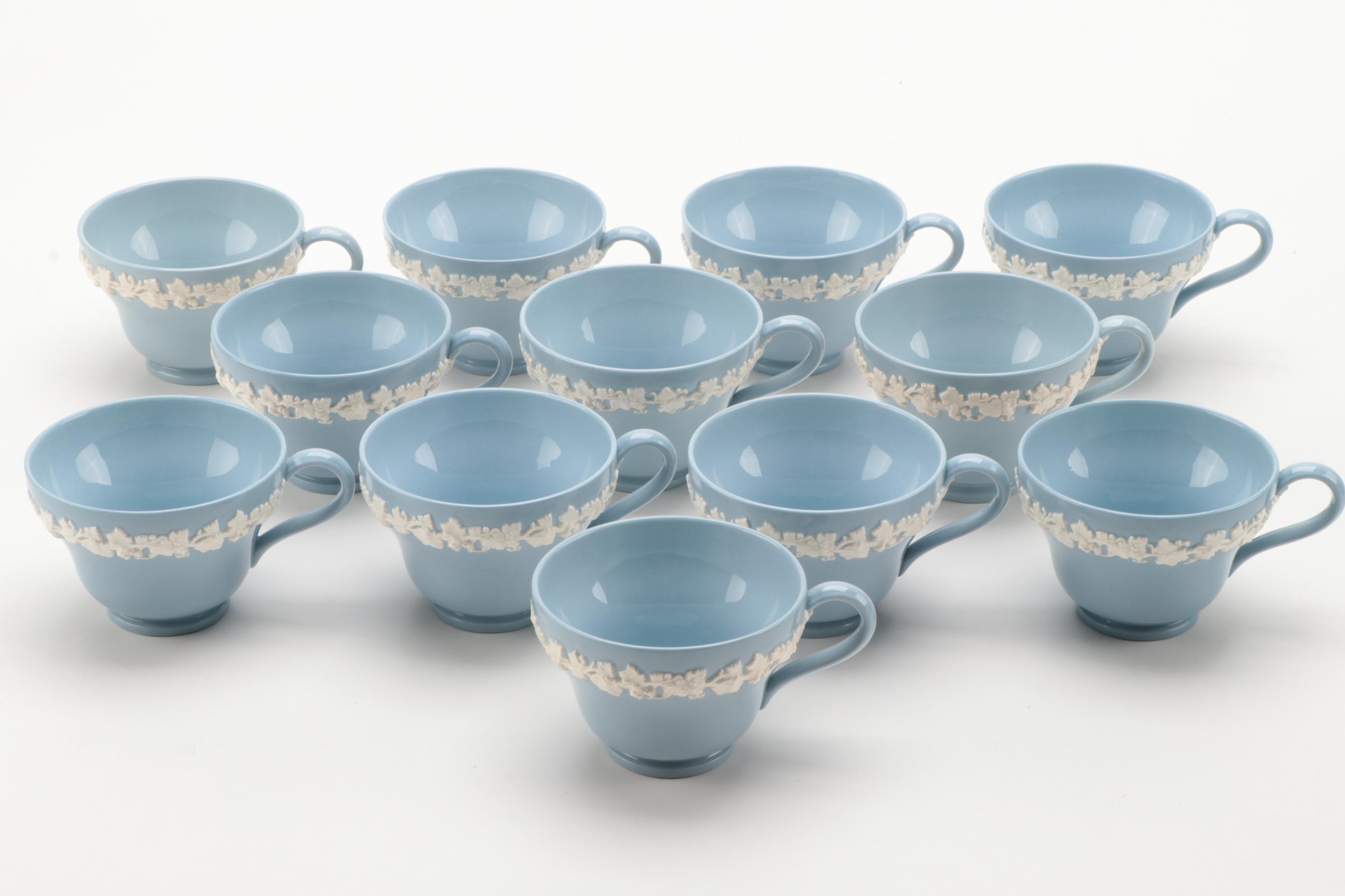 Wedgwood Etruria and Baralston Cream on Lavender Queensware Dinnerware