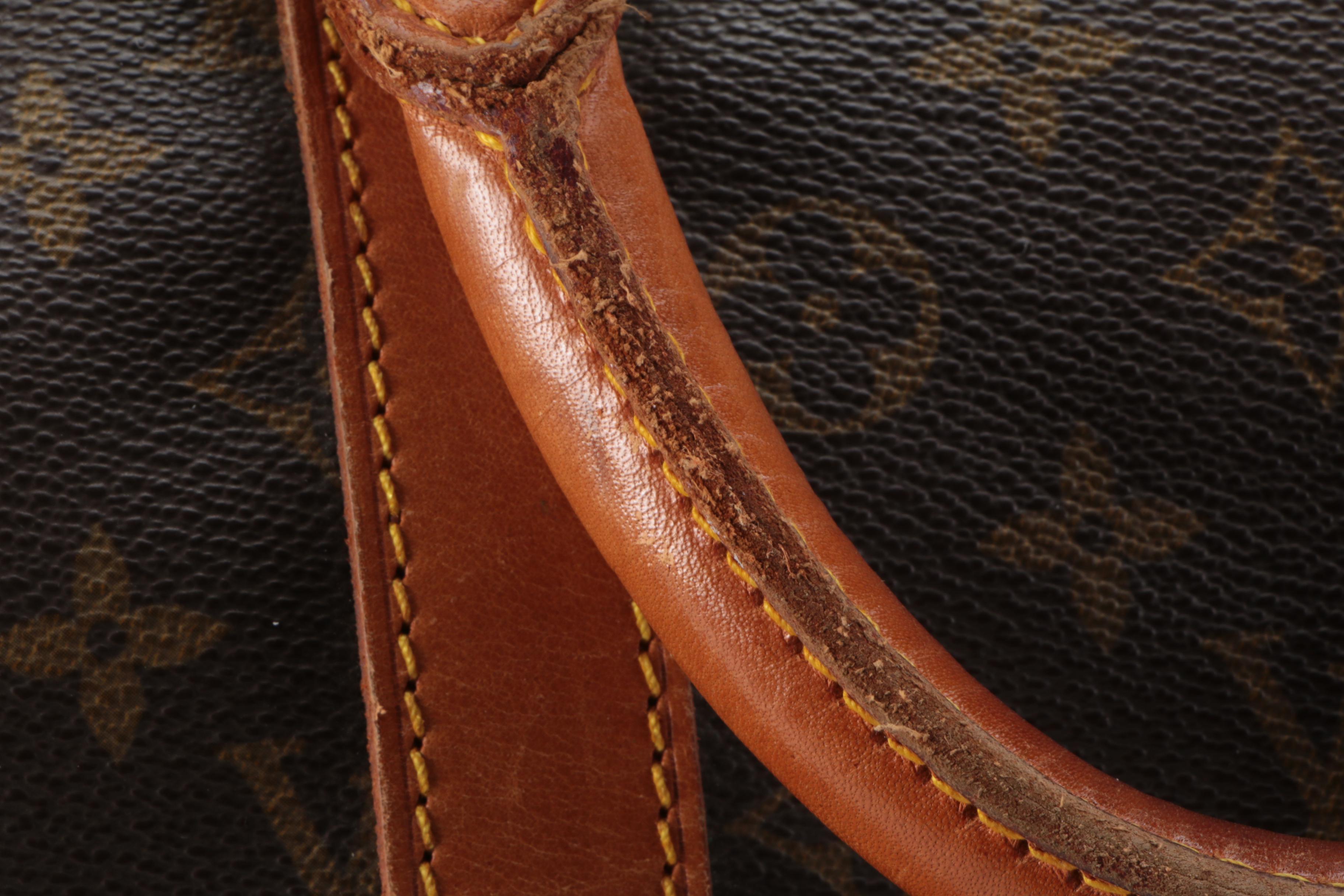 Louis Vuitton Malletier Keepall 55 Travel Bag in Monogram Canvas