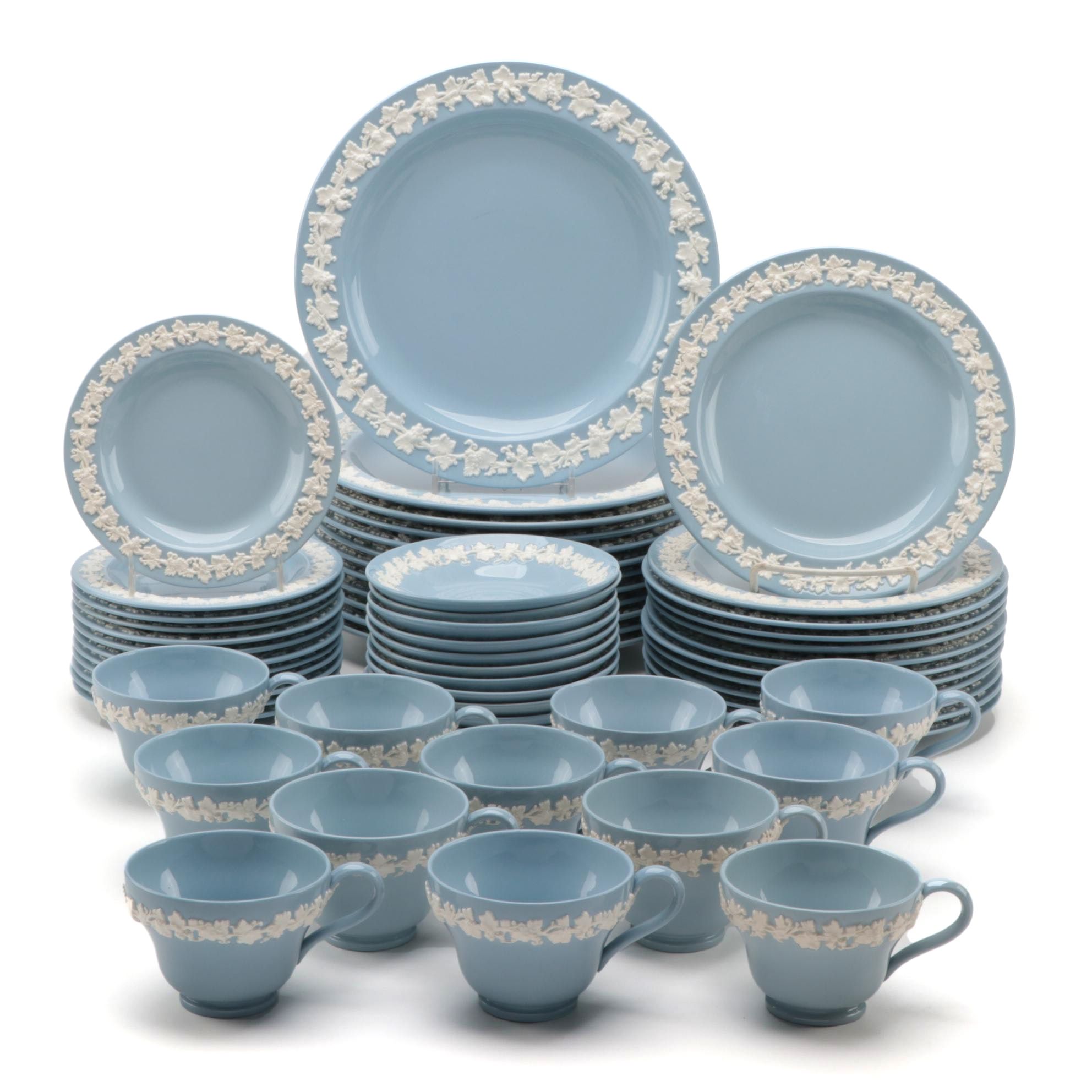 Wedgwood Etruria and Baralston Cream on Lavender Queensware Dinnerware