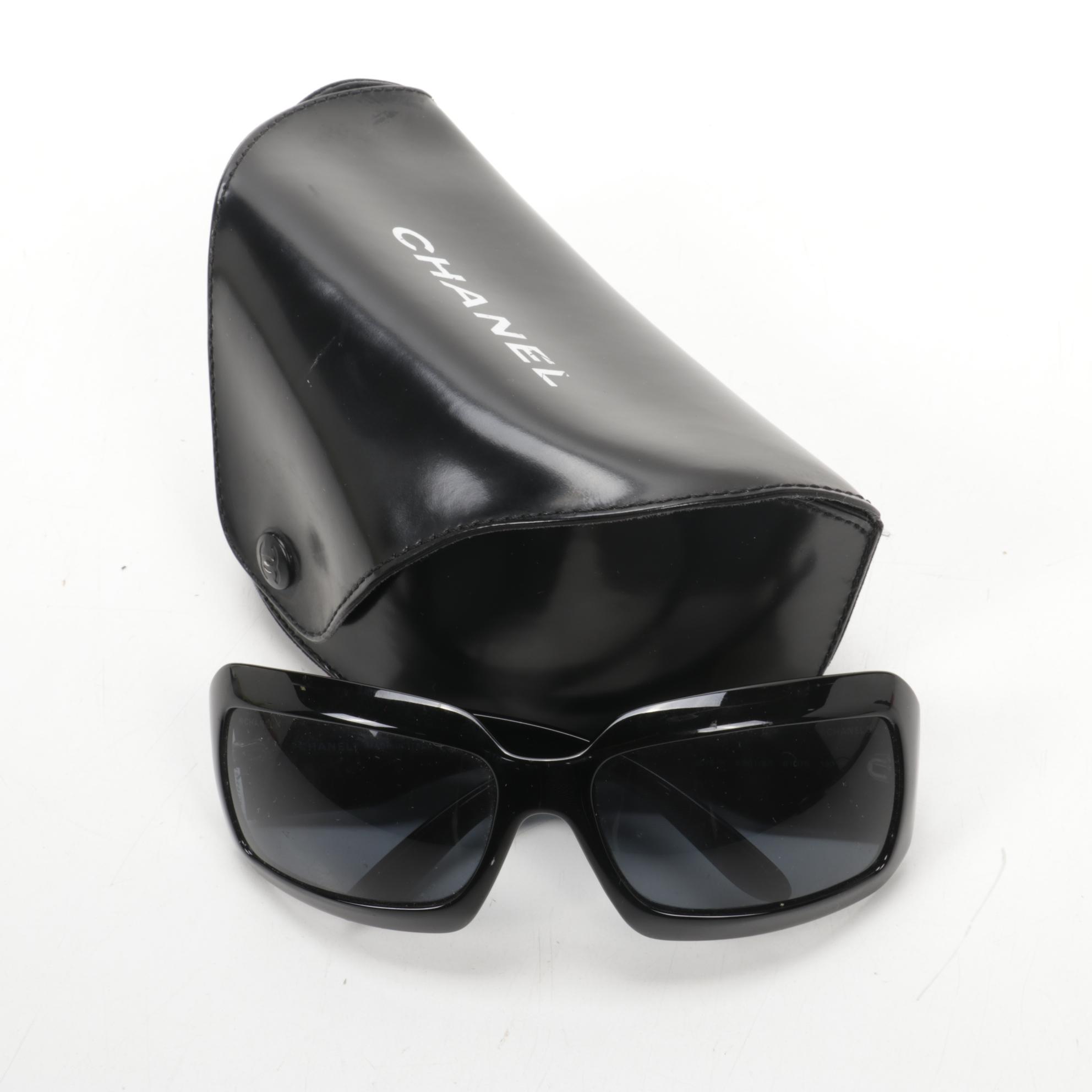 Chanel 5076-H CC Mother-of-Pearl Sunglasses in Black