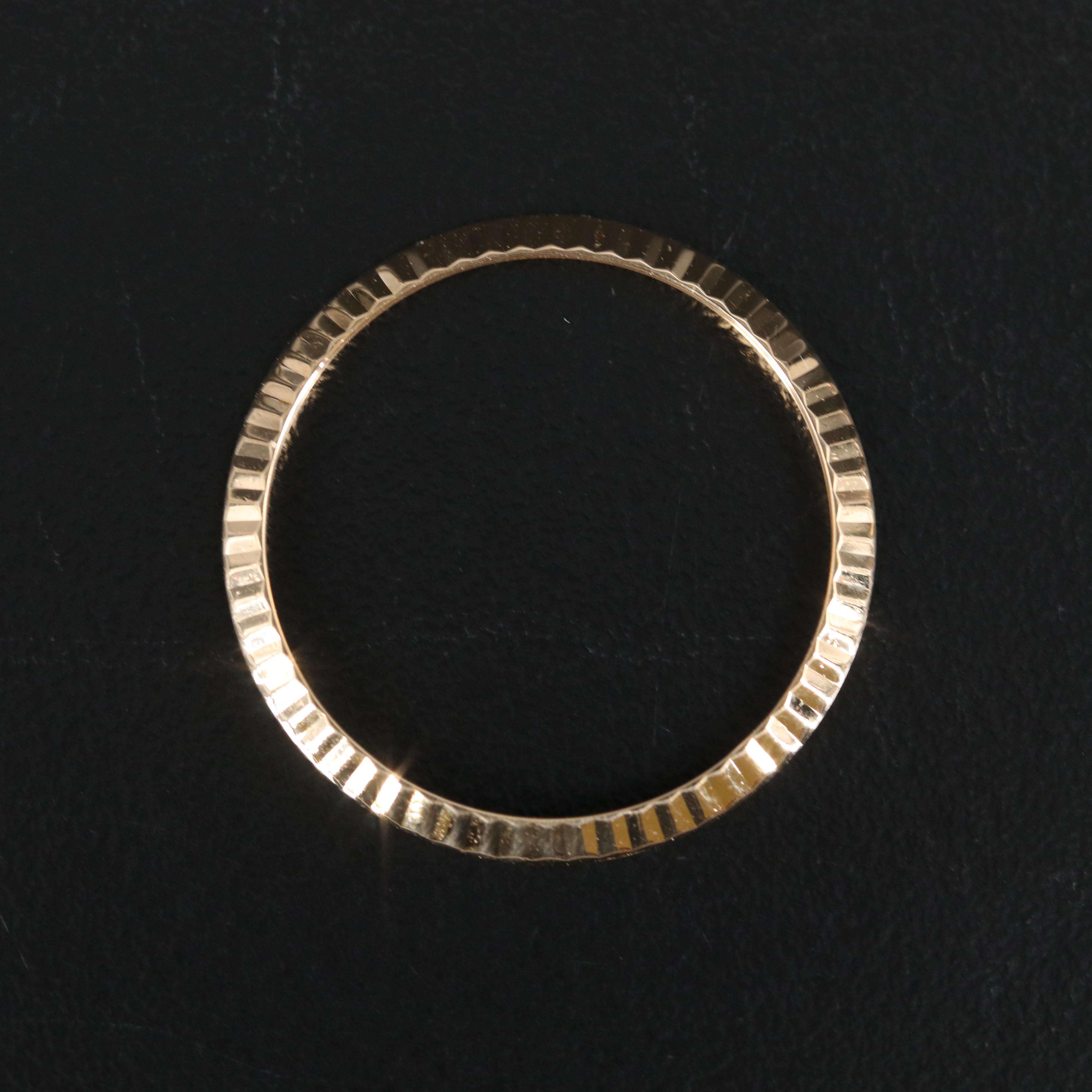 Vintage Rolex Datejust Champagne Dial with 18K Yellow Gold Fluted Bezel