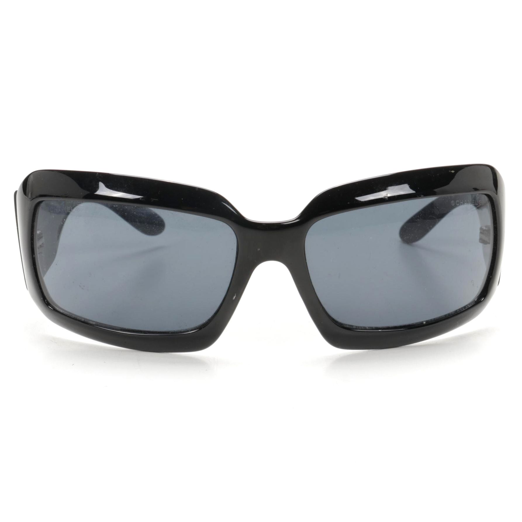 Chanel 5076-H CC Mother-of-Pearl Sunglasses in Black