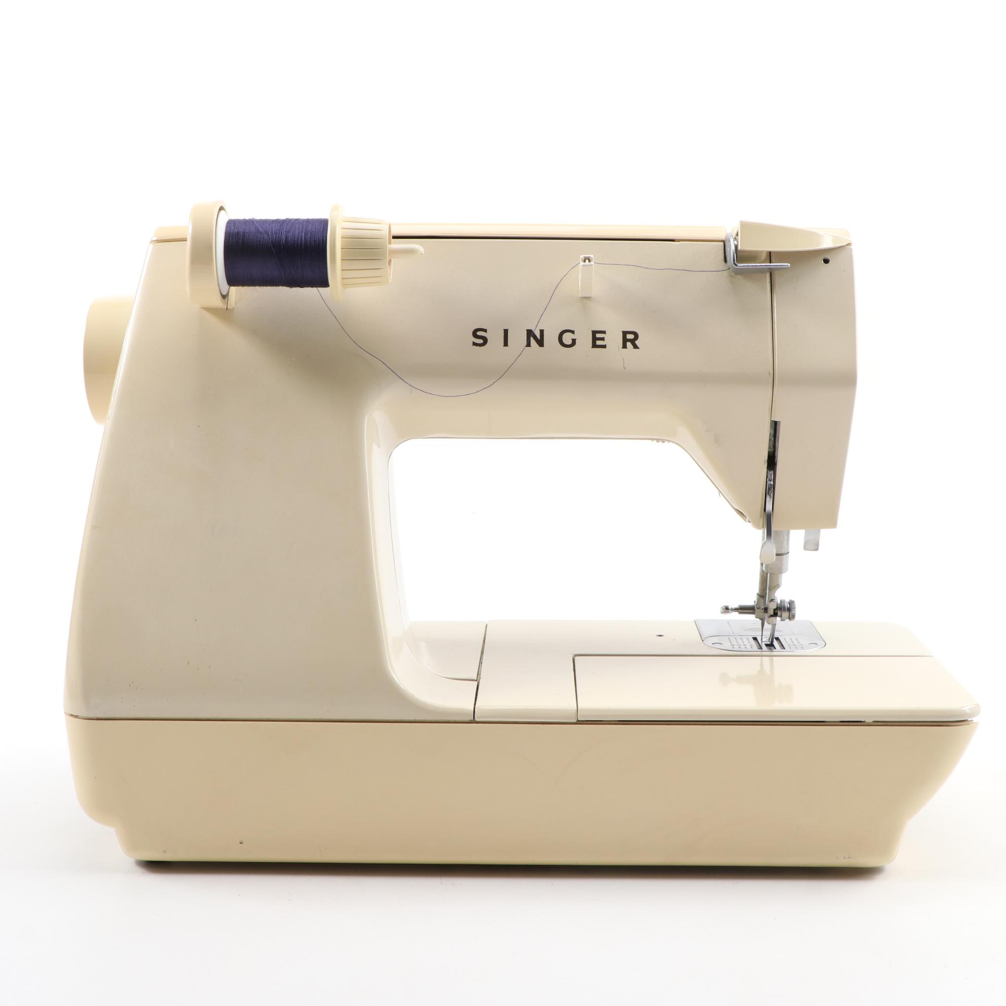 Singer Touch-Tronic 2005 Memory Sewing Machine and Buttonholer with Accessories
