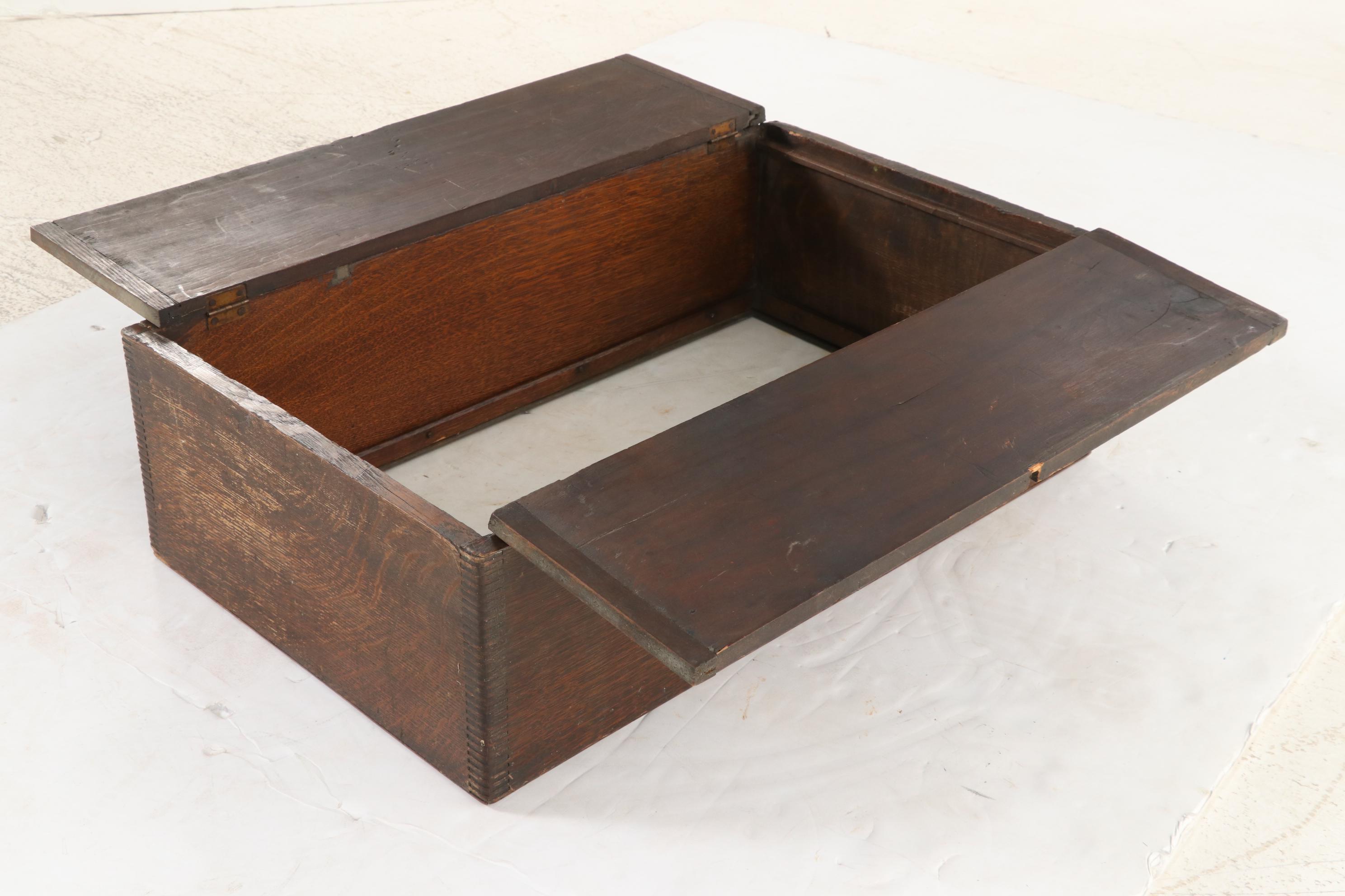 The Dean Electric Company Harmonic Converter Oak and Glass Case, Early 20th C.