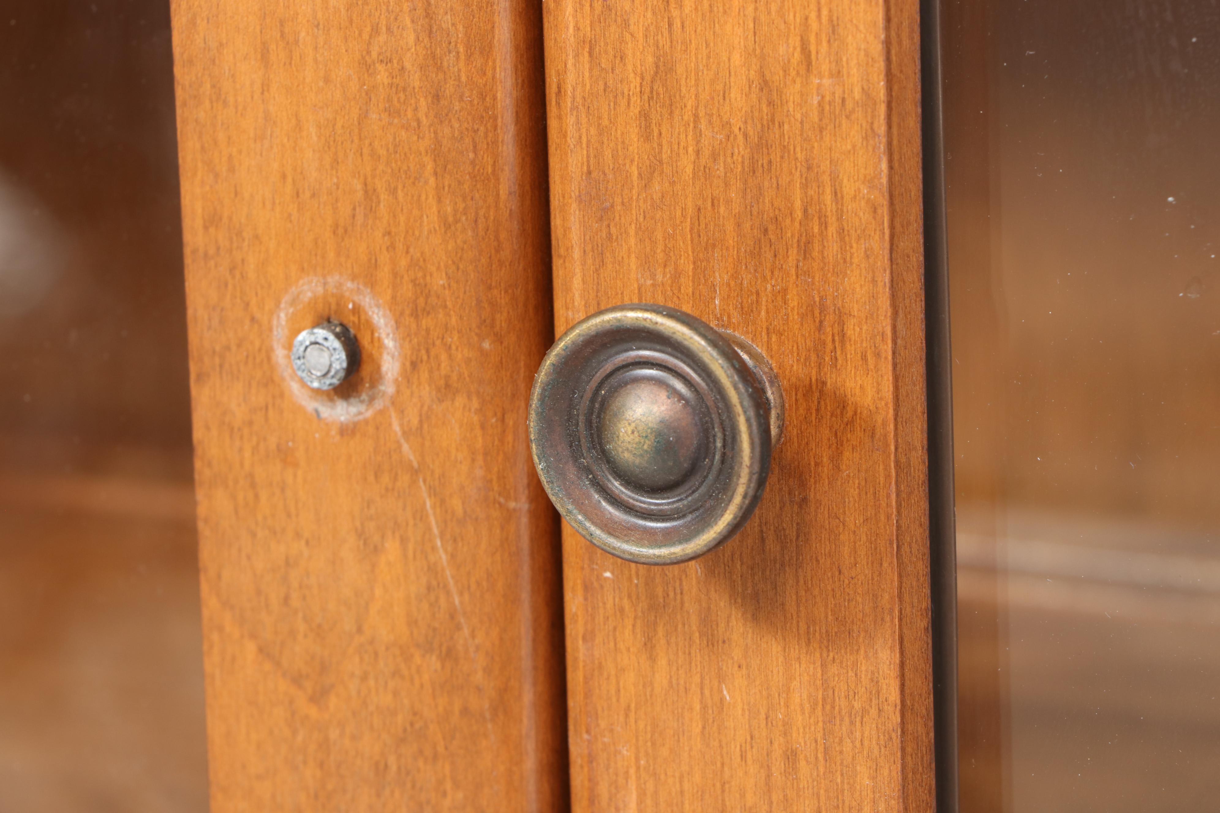 Ethan Allen Chippendale Style Maple China Cabinet, Late 20th Century