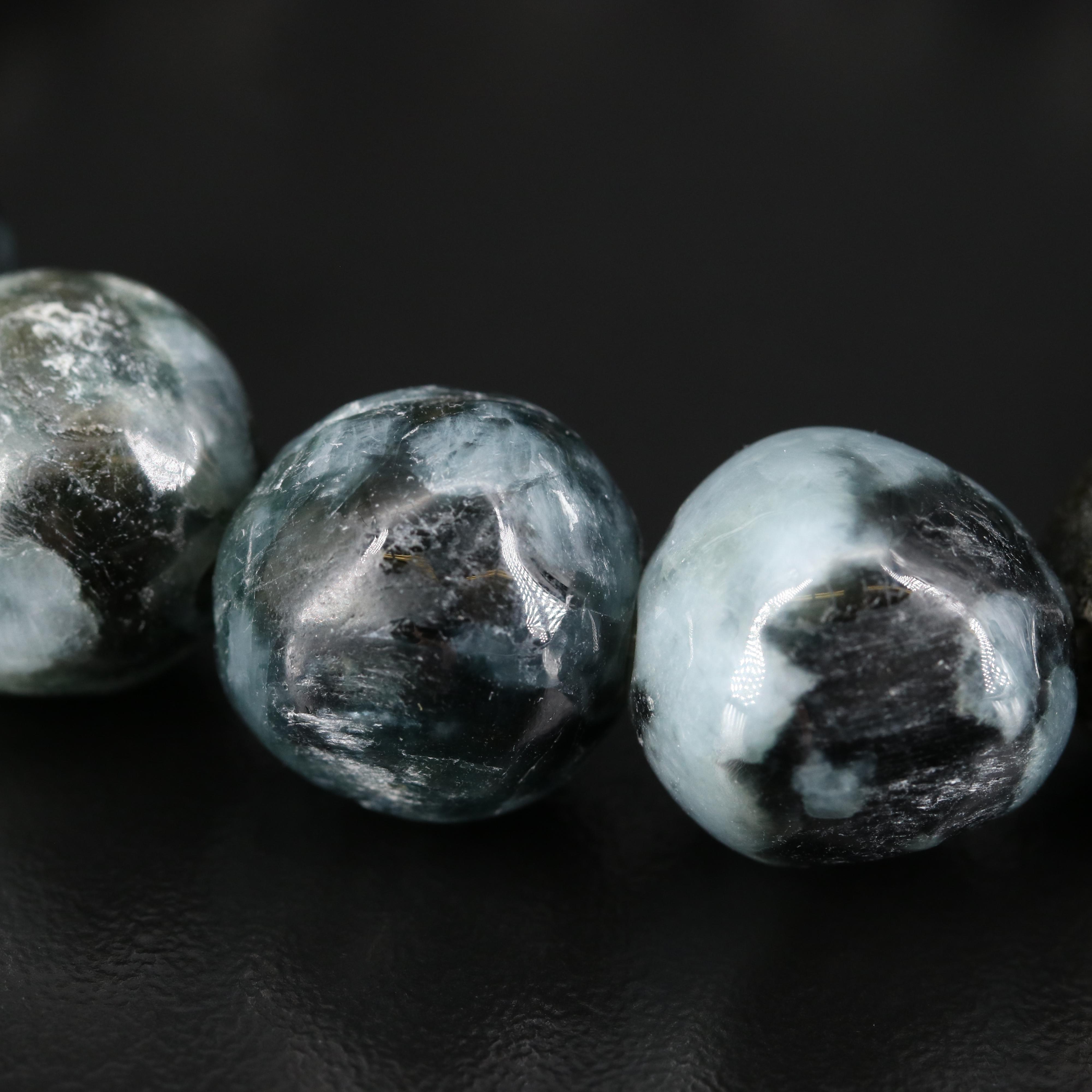 Jadeite Beaded Expandable Bracelet