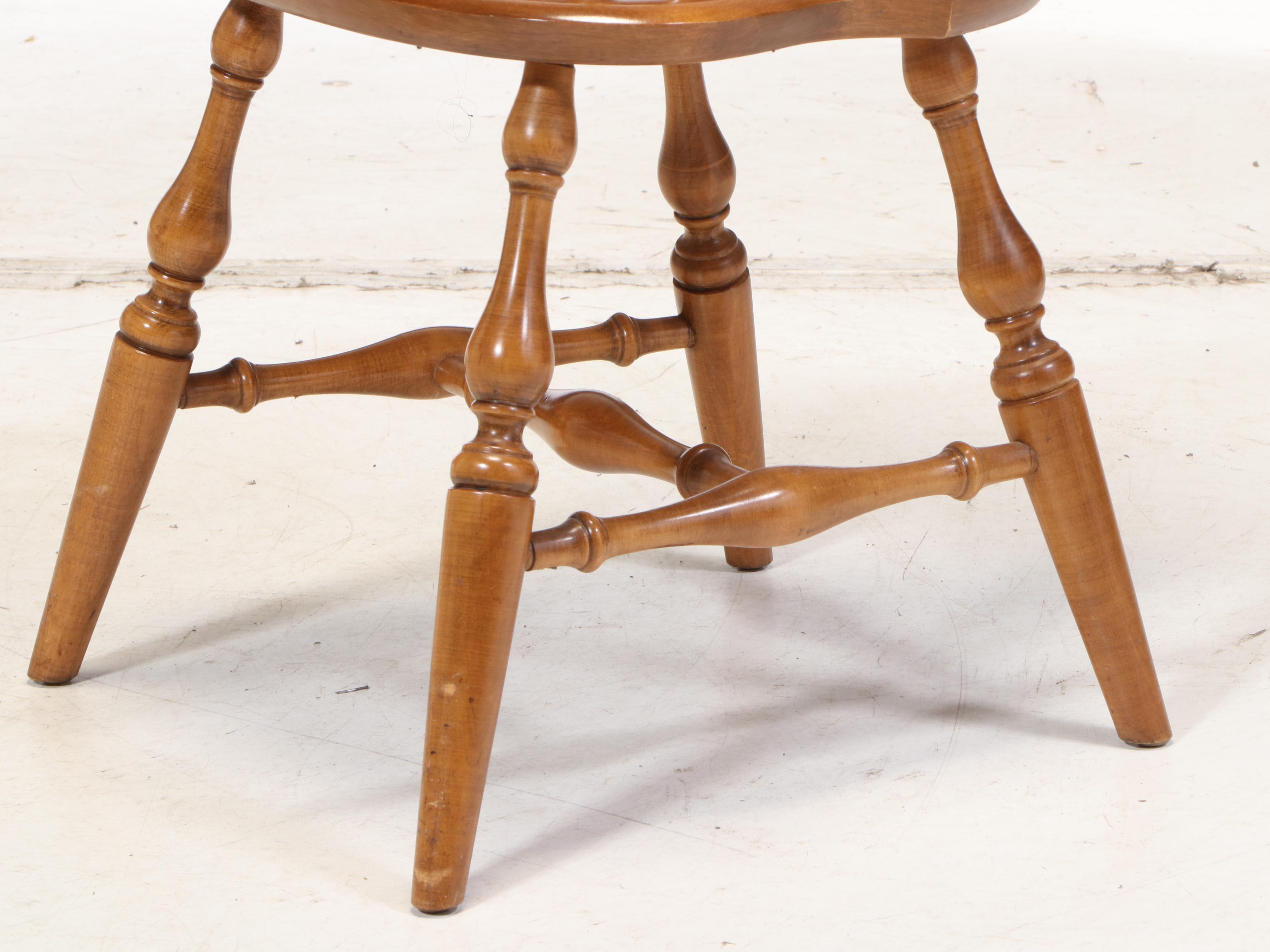 Seven-Piece Ethan Allen Maple Dining Set, Late 20th Century