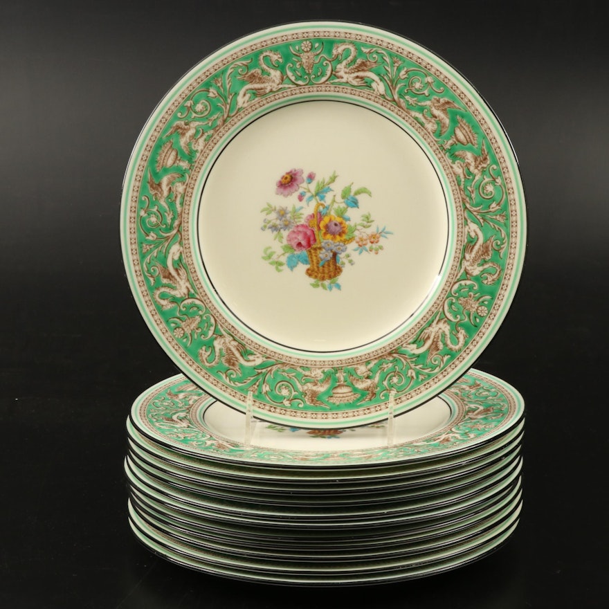 Wedgwood "Florentine Green" Porcelain Dinner Plates, Early to Mid-20th Century