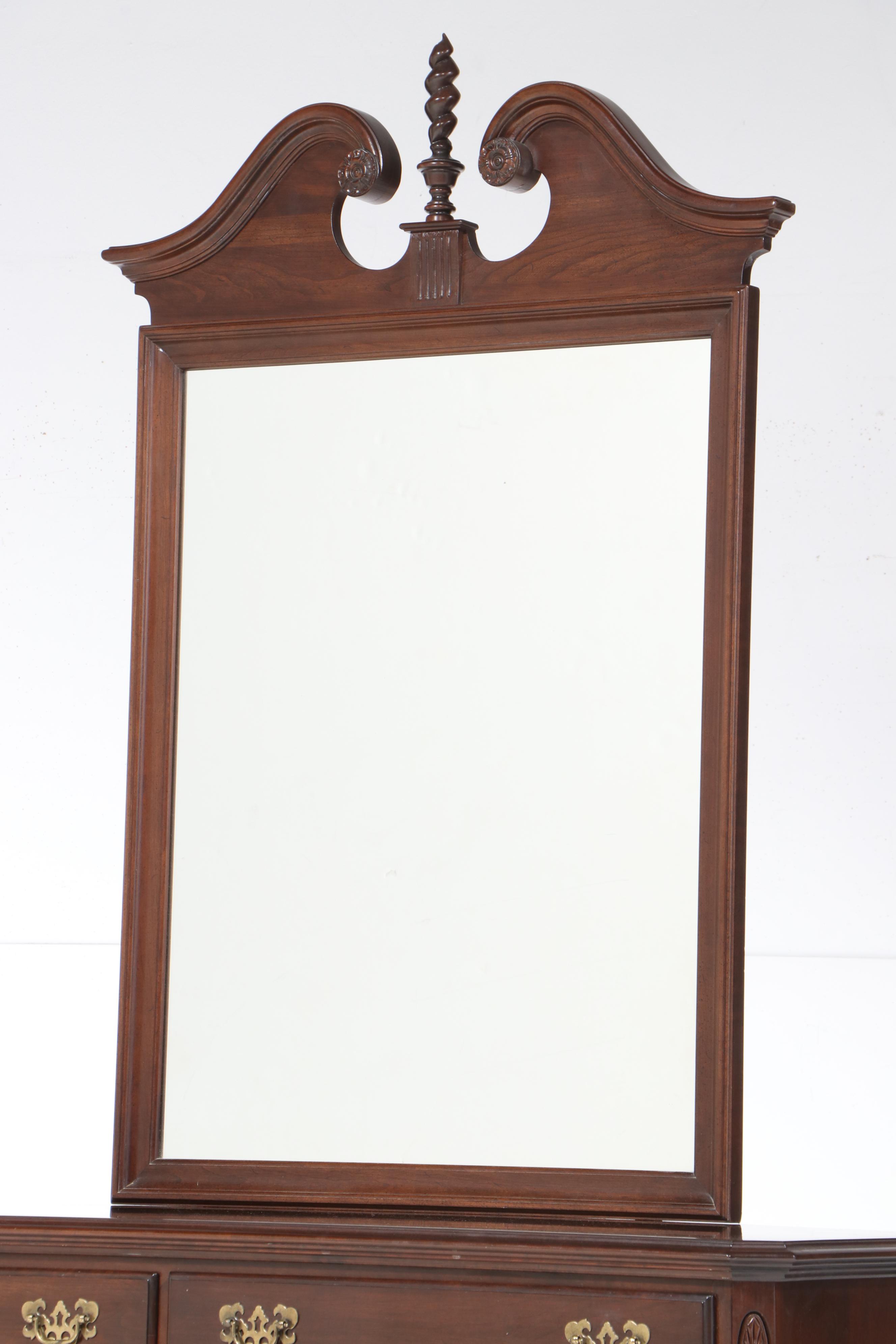 Ethan Allen Chippendale Style Cherrywood Eight-Drawer Dresser, Late 20th Century