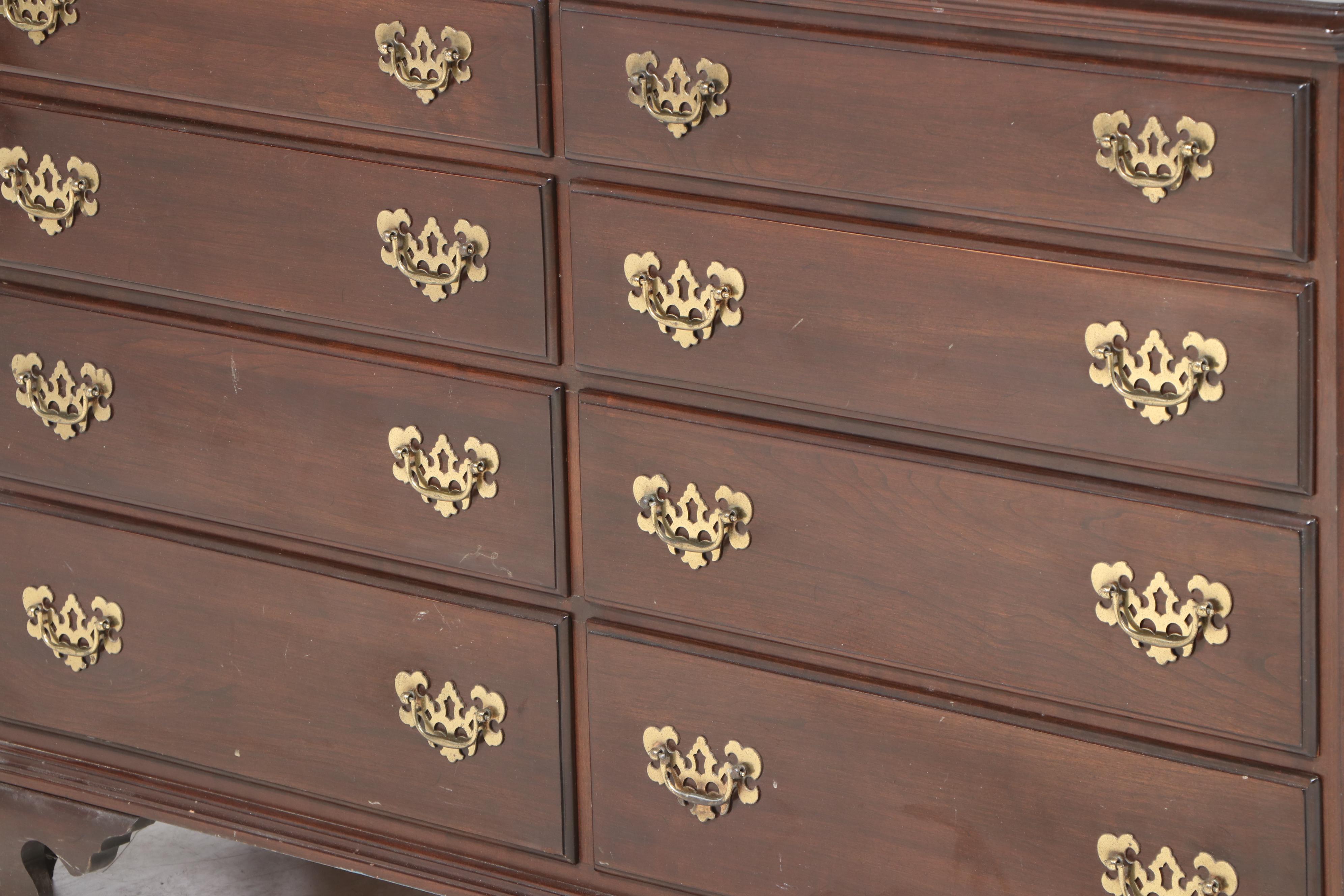 Ethan Allen Chippendale Style Cherrywood Eight-Drawer Dresser, Late 20th Century