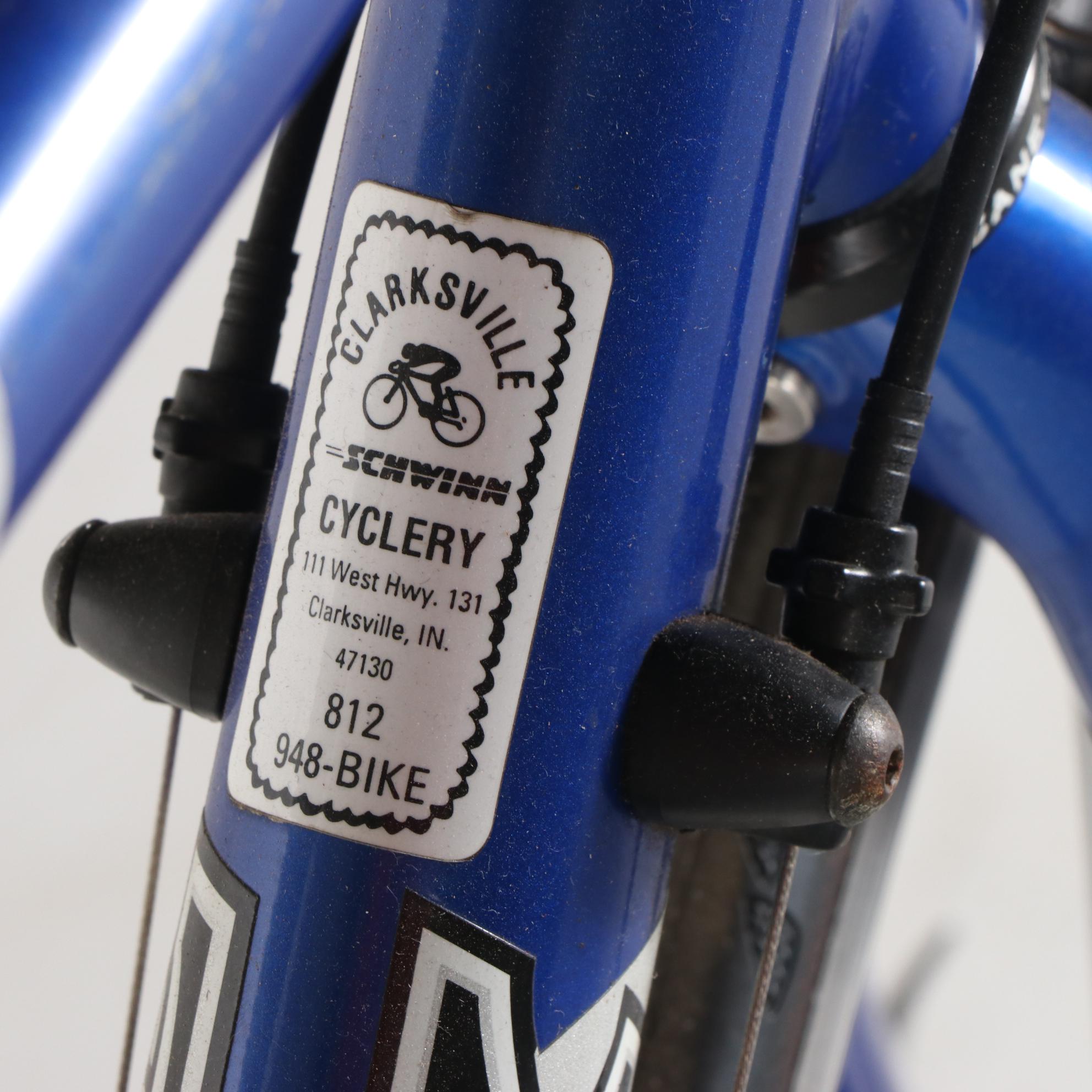 Trek 2200 SL Alpha Series Men's 22" Touring Bicycle