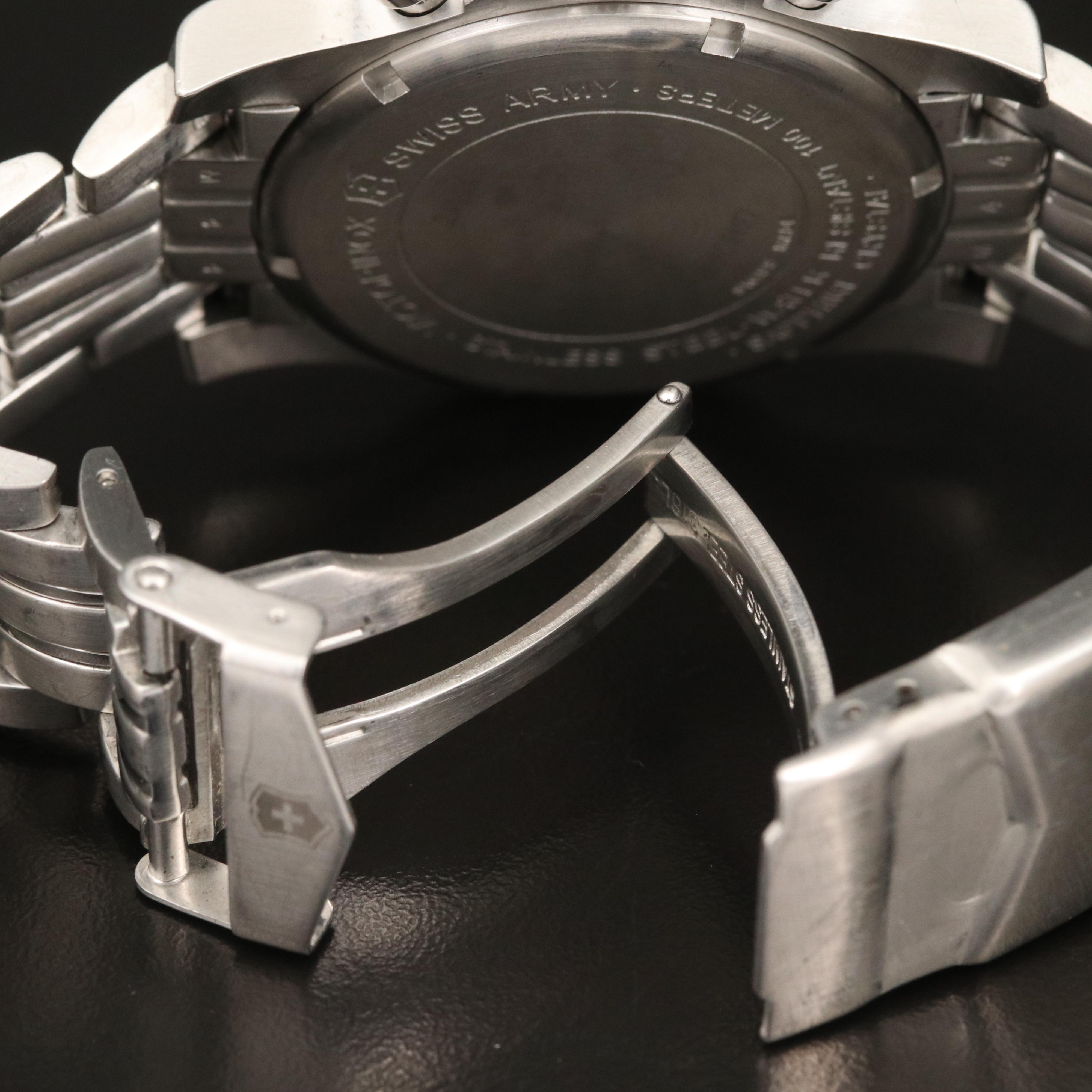 Victorinox Swiss Army "Maverick II" Watch