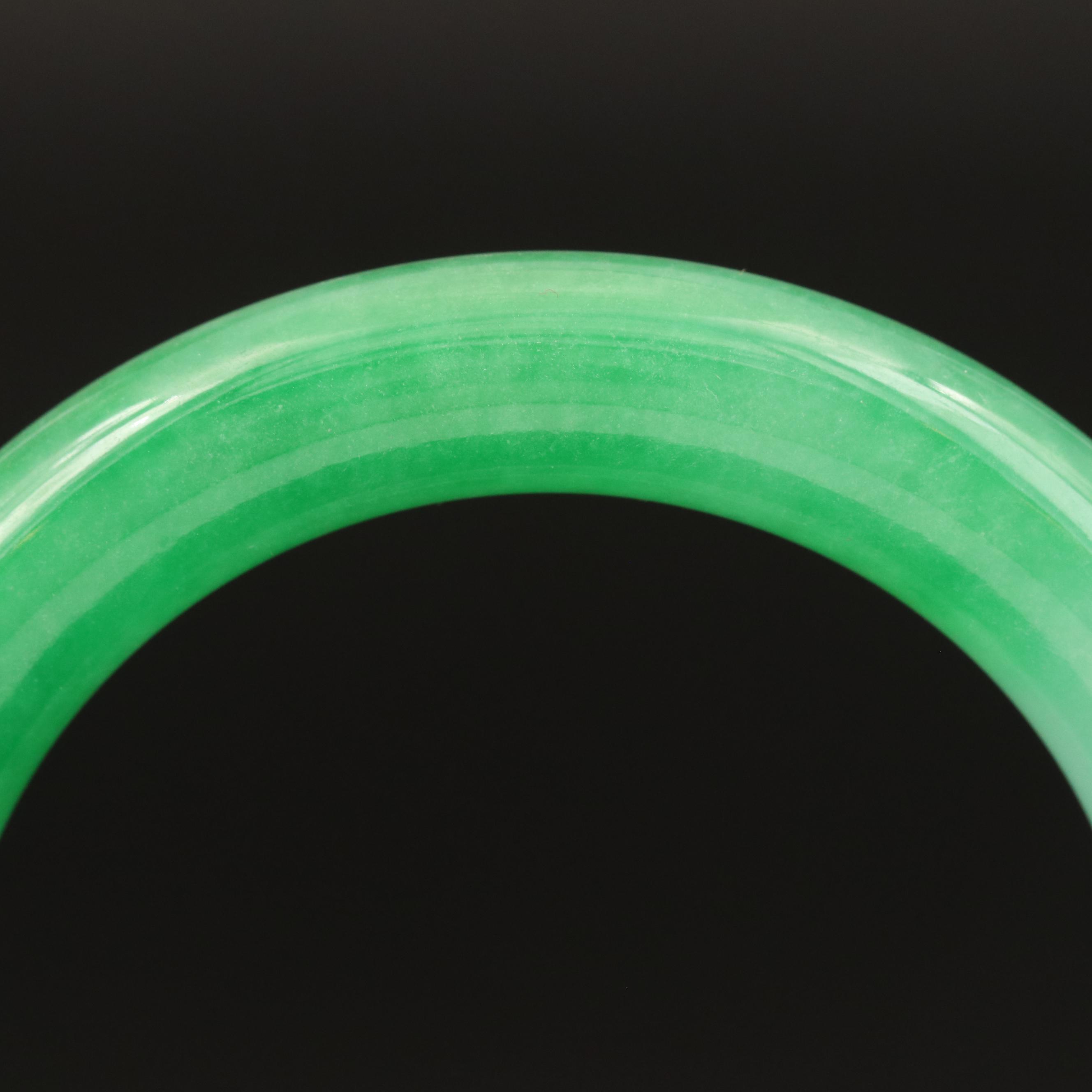 Jadeite Hololith Bangle