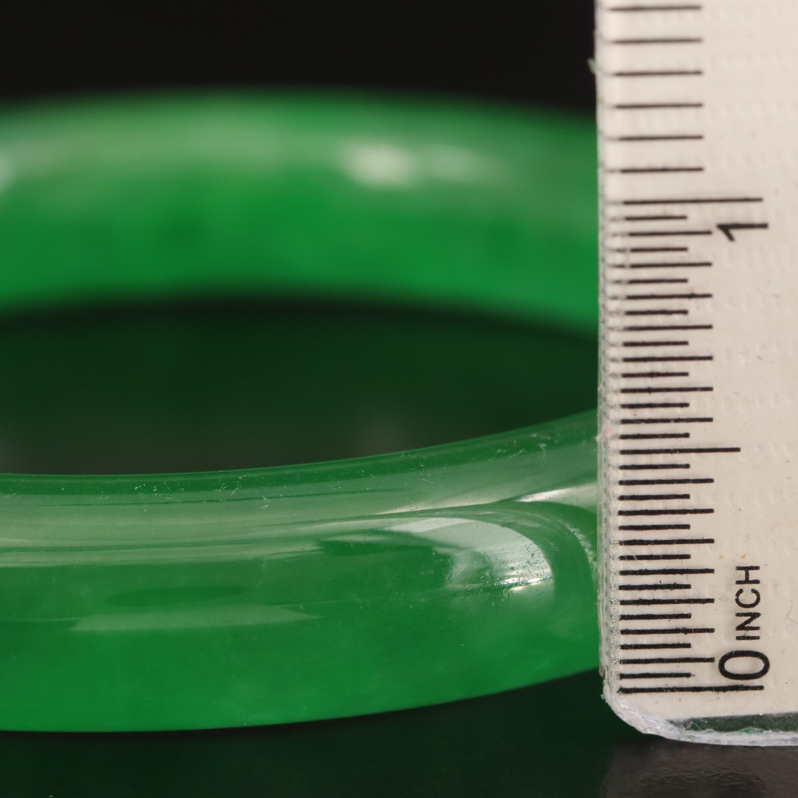 Jadeite Hololith Bangle