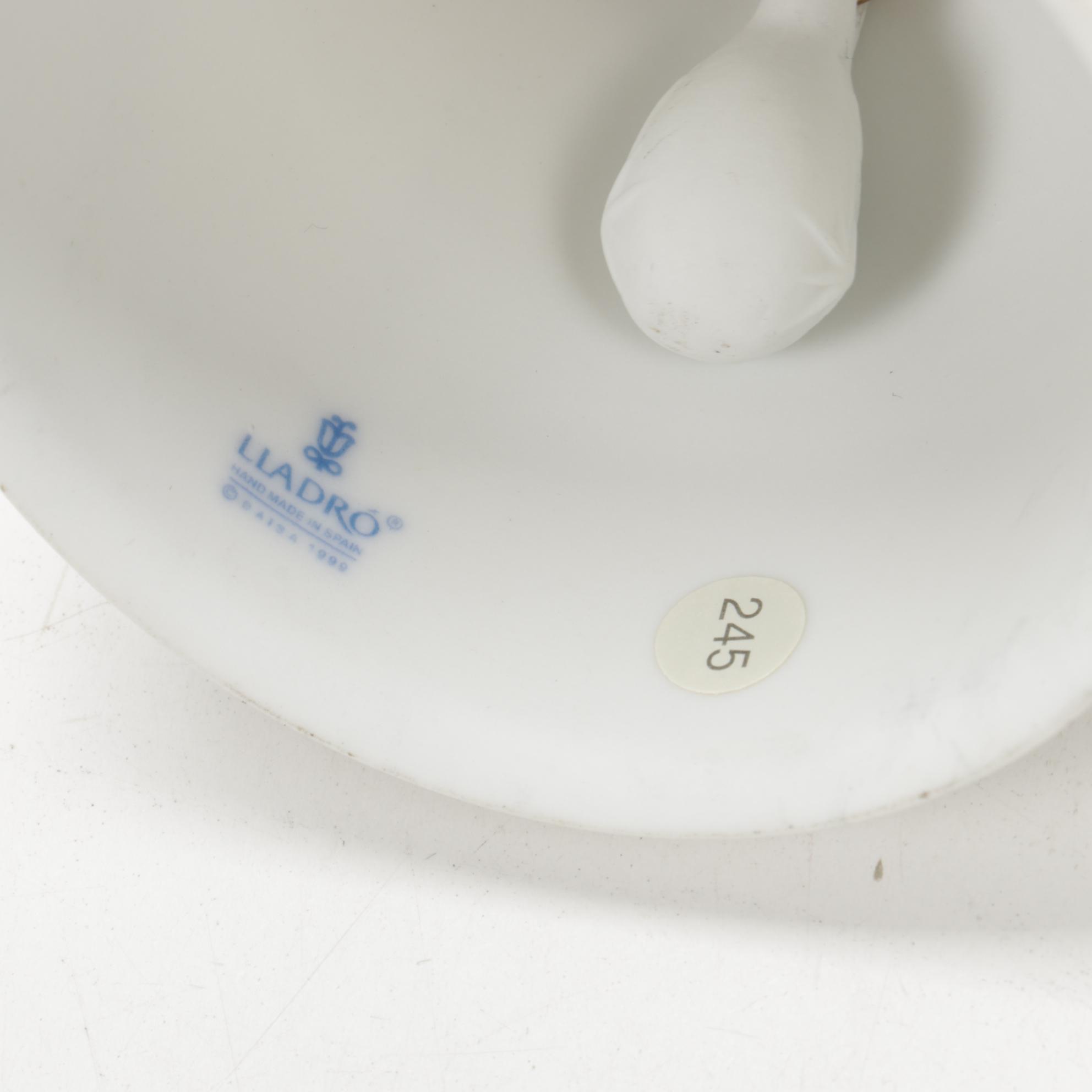 Lladró Collection Society Plaques and Bell with Goebel "Barnyard Hero" Figurine