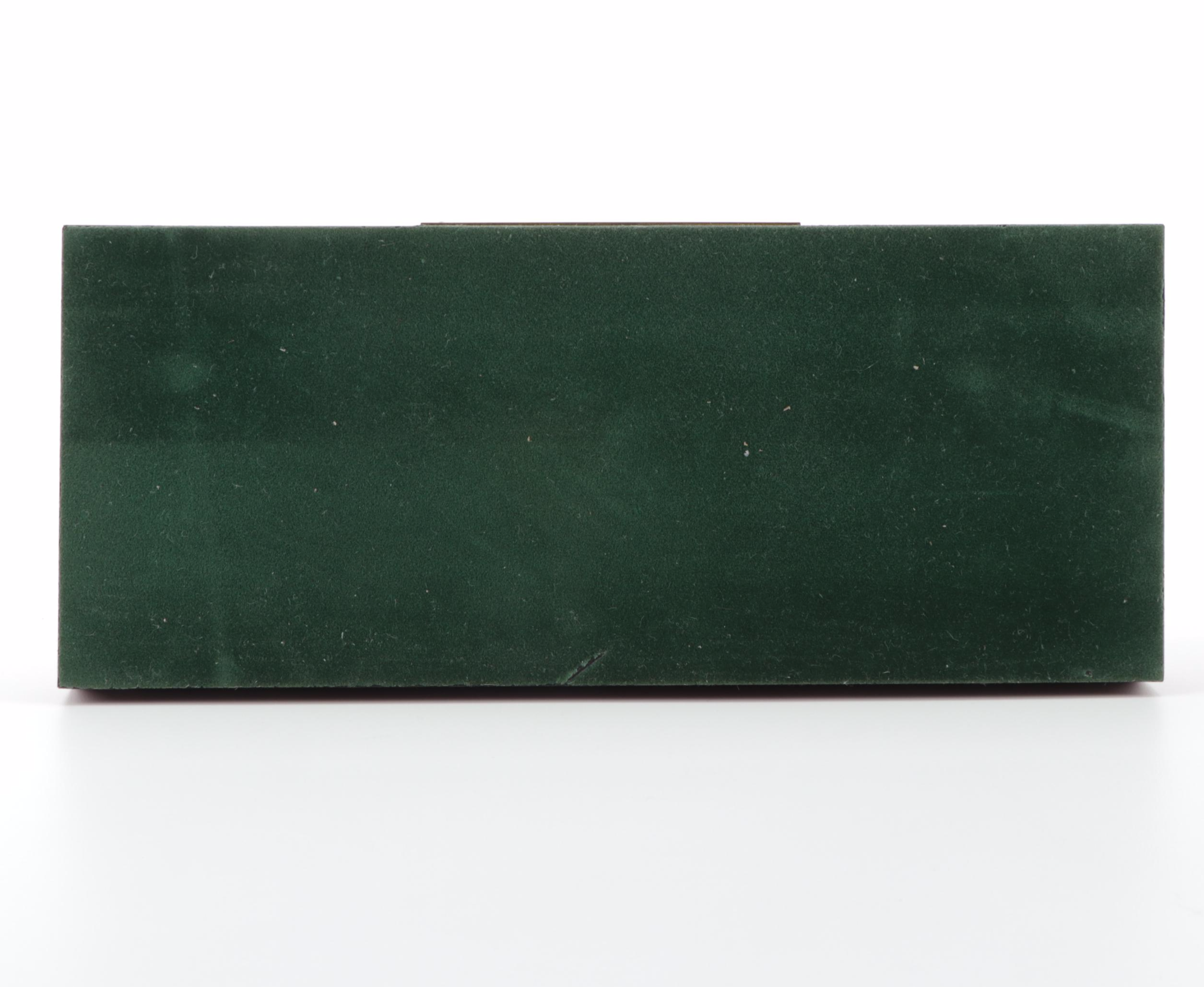 Cold Cast Porcelain Sculpture "Secretariat, Ron Turcotte Up"